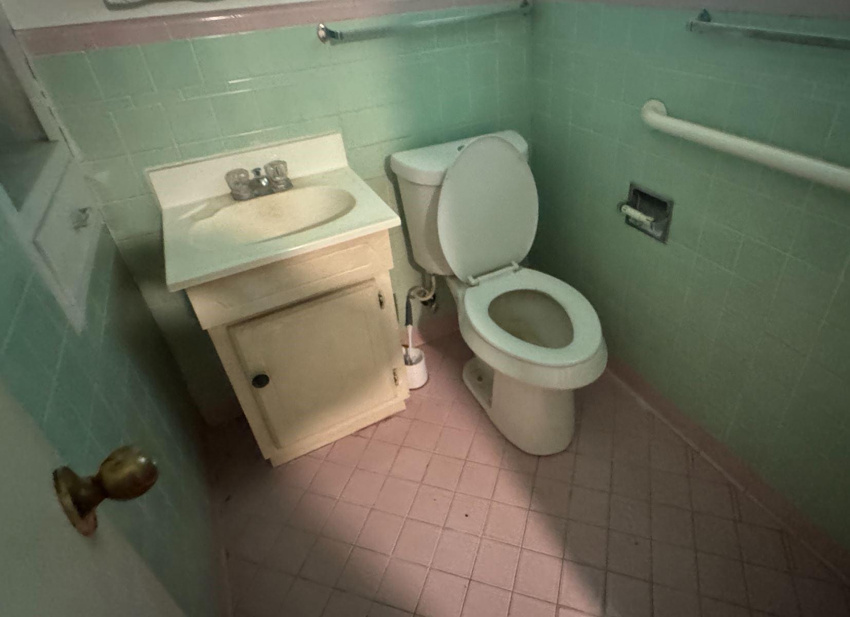 main property photo 27