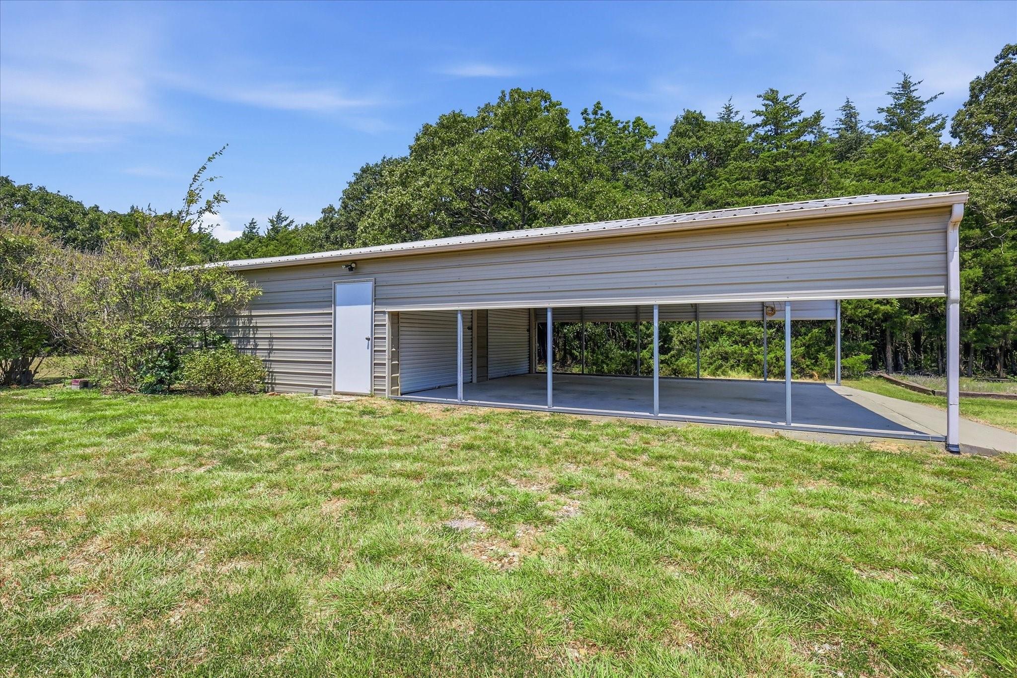 main property photo 32