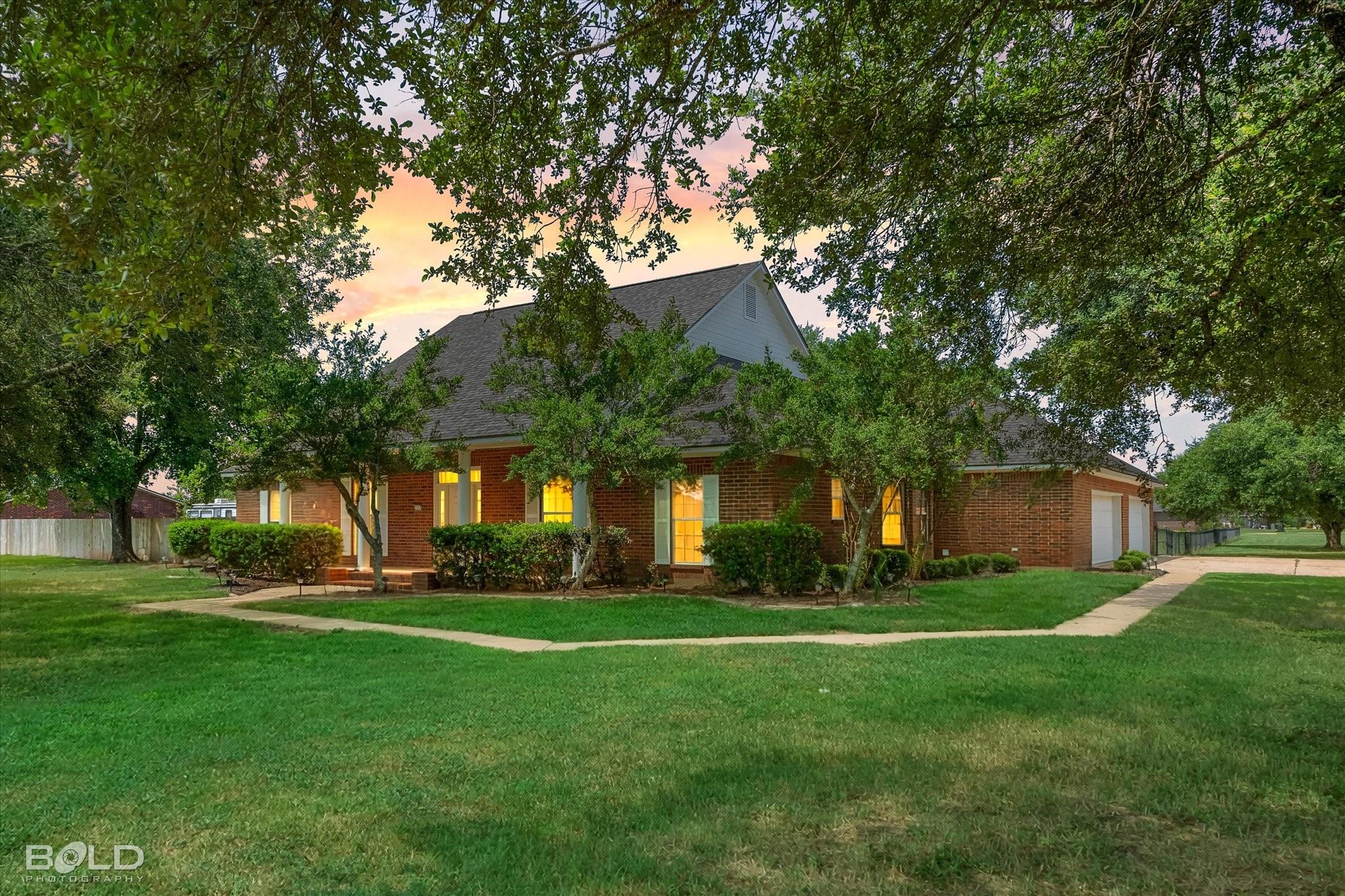 main property photo 0