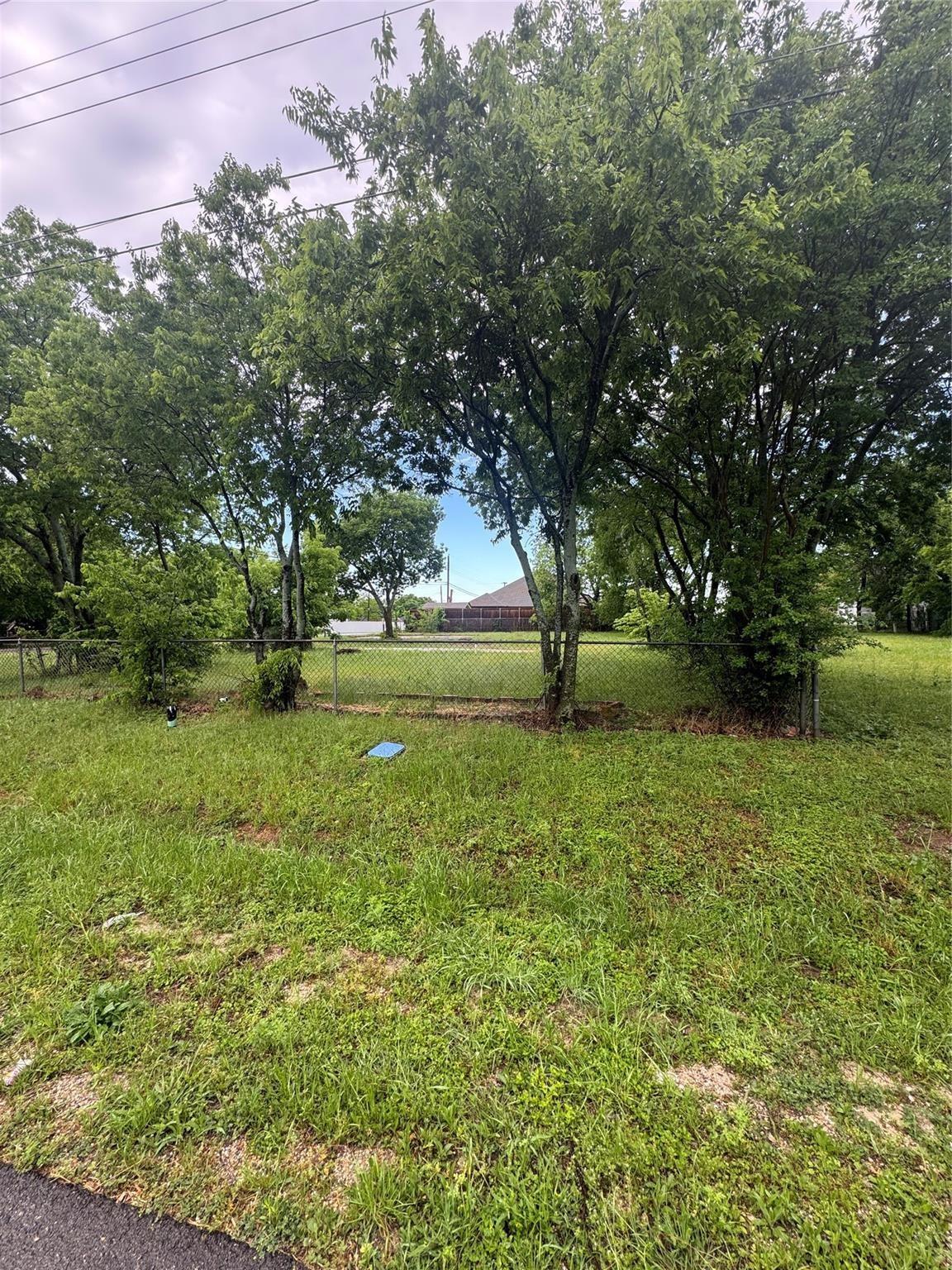 main property photo 7