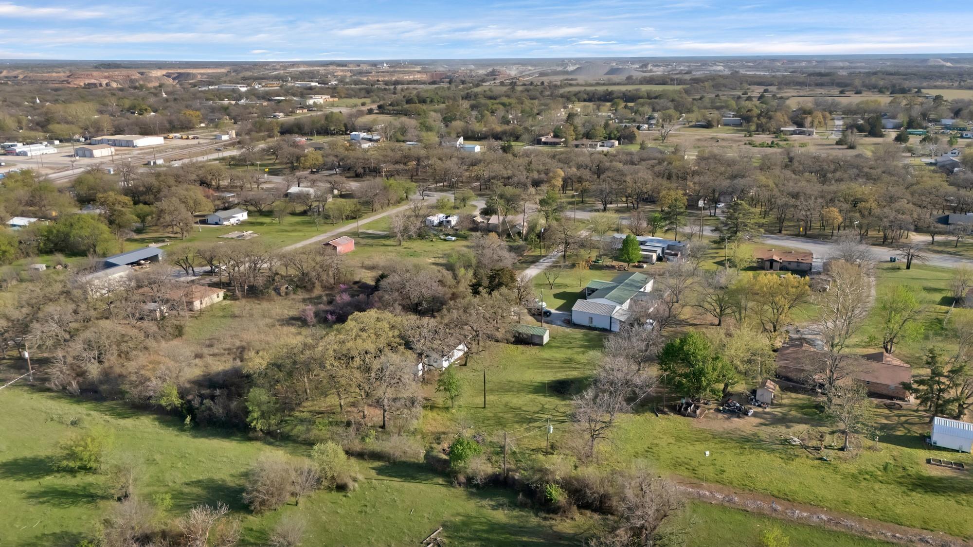 main property photo 9