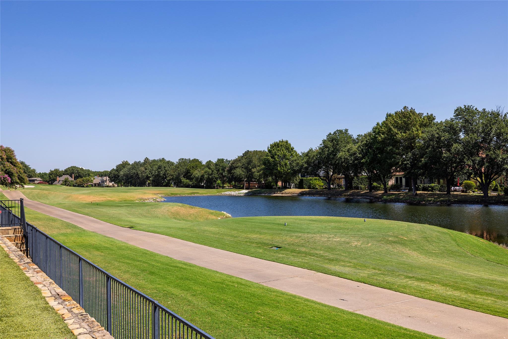 main property photo 35