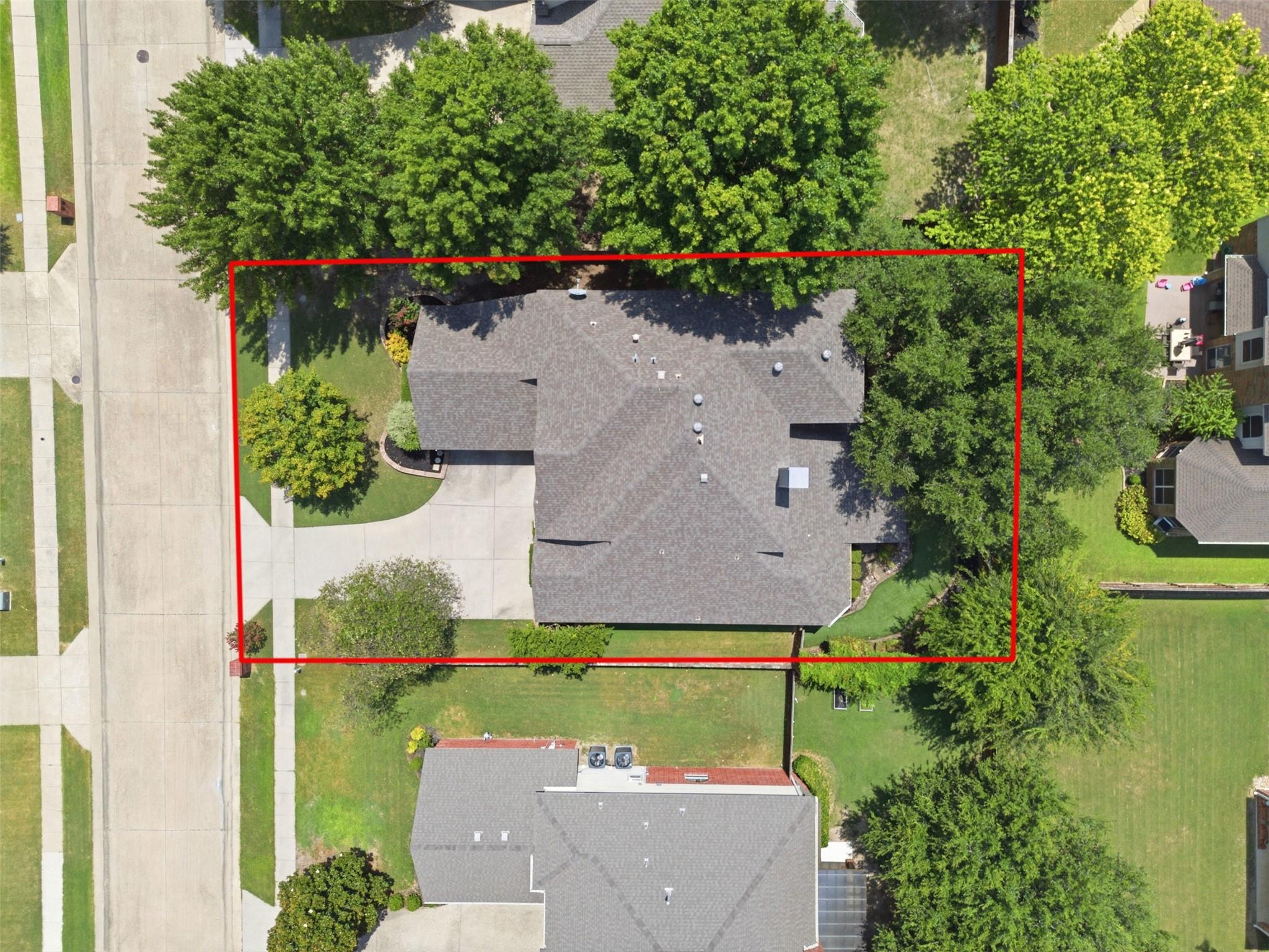 main property photo 23