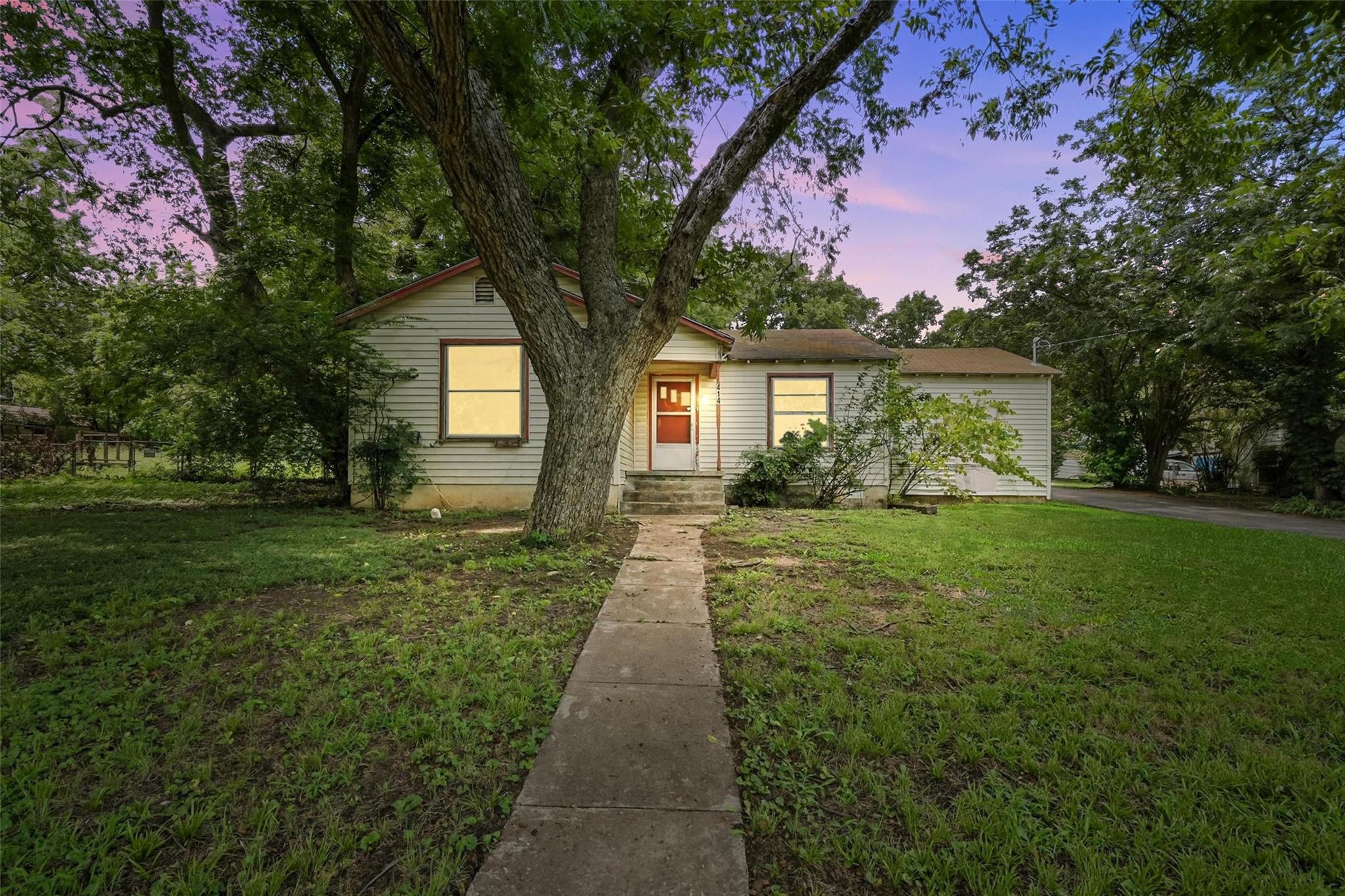 main property photo 2