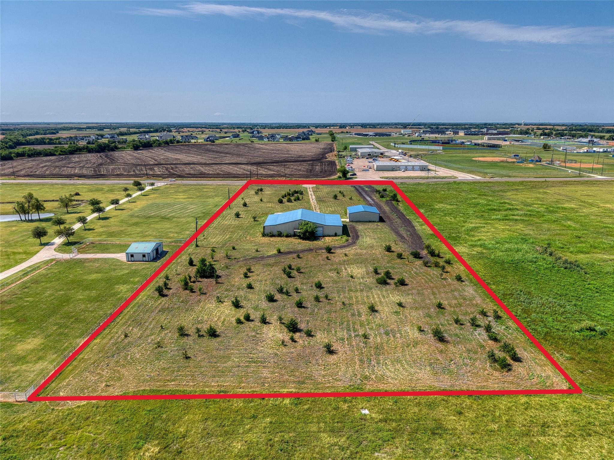 main property photo 22