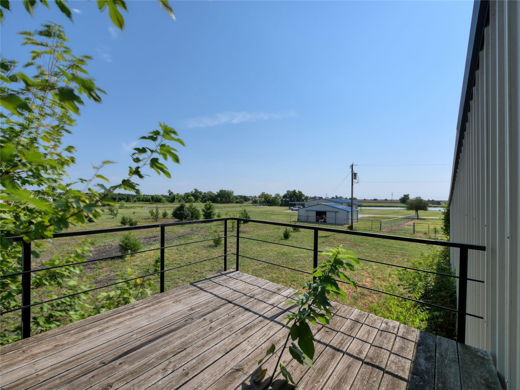 main property photo 4
