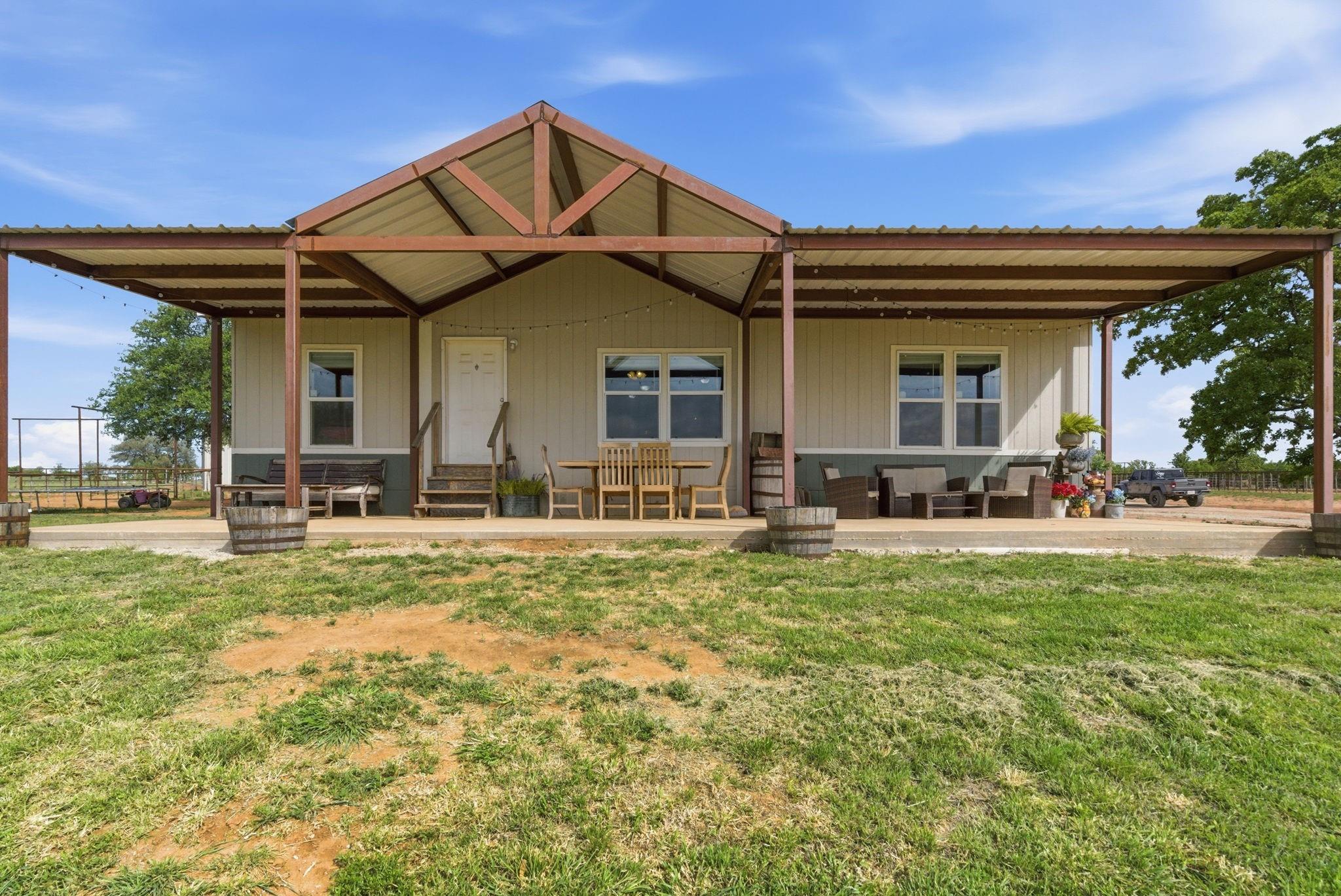 main property photo 5