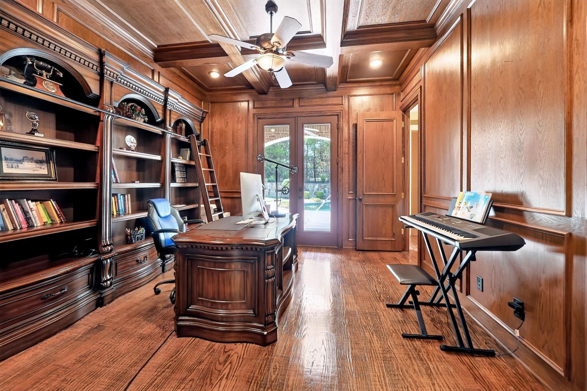 main property photo 25