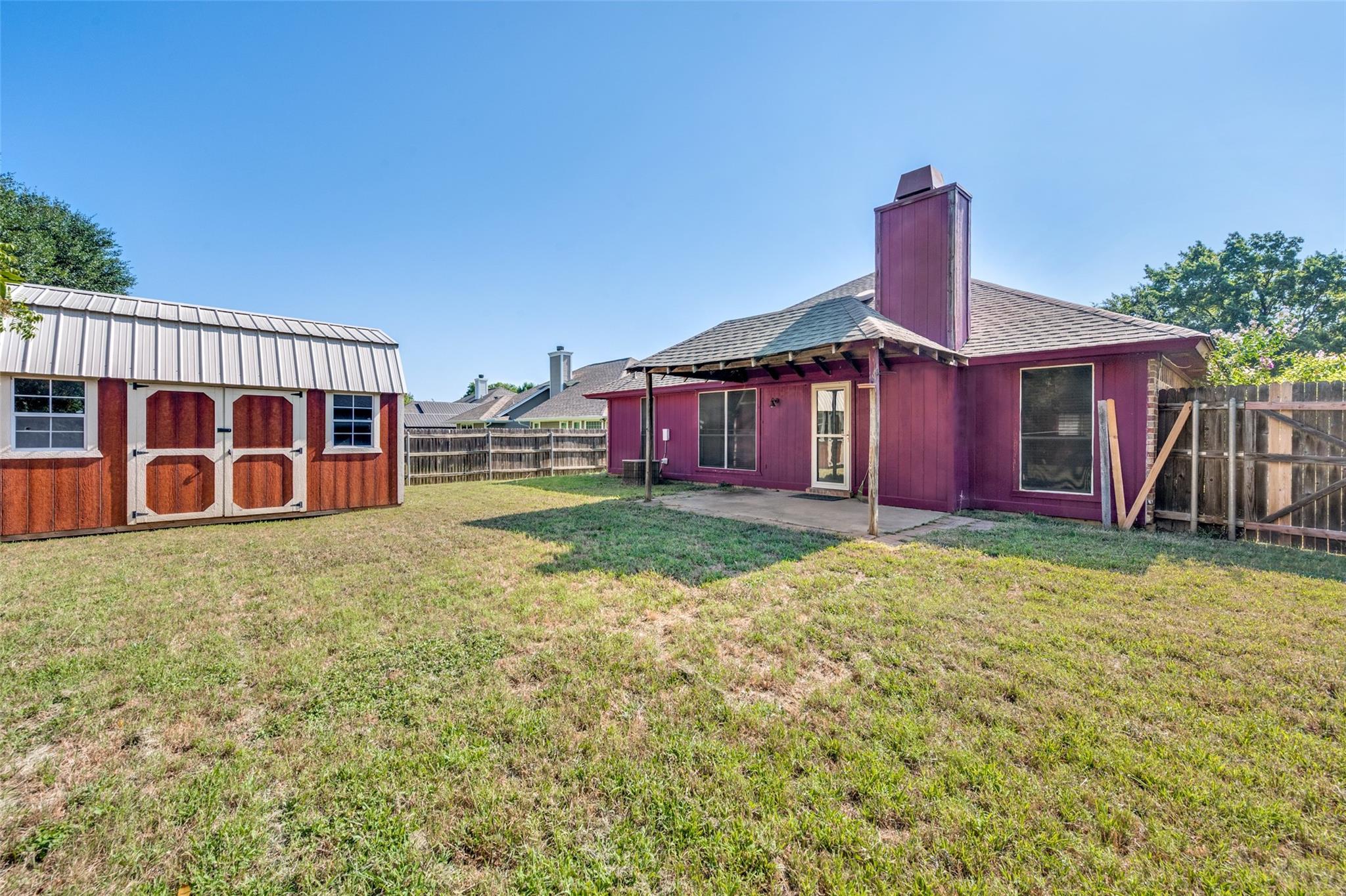 main property photo 24