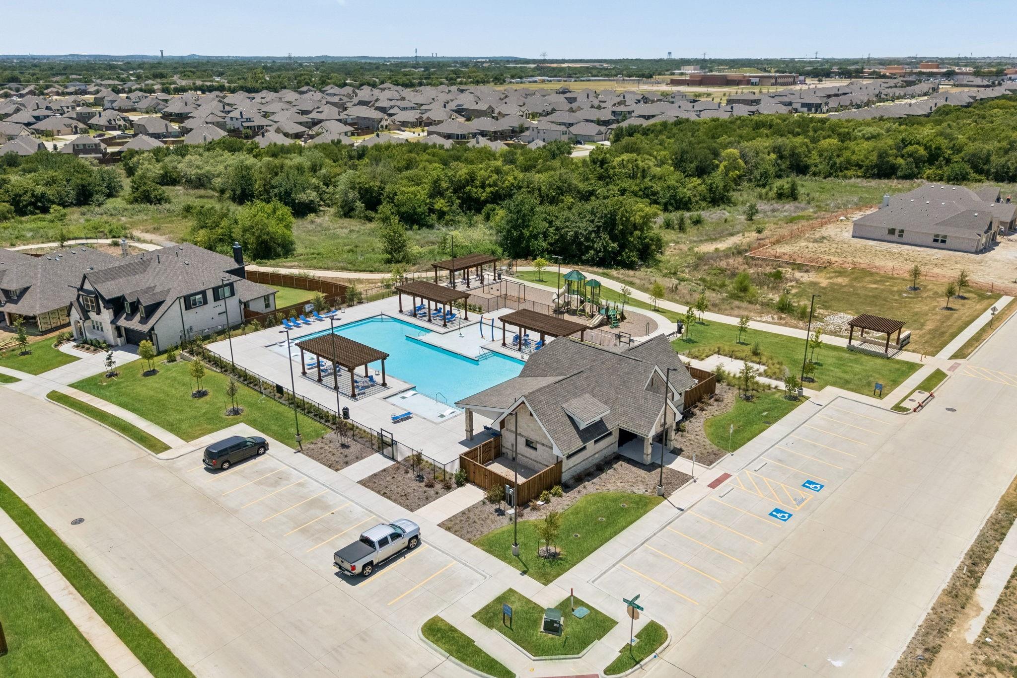 main property photo 33