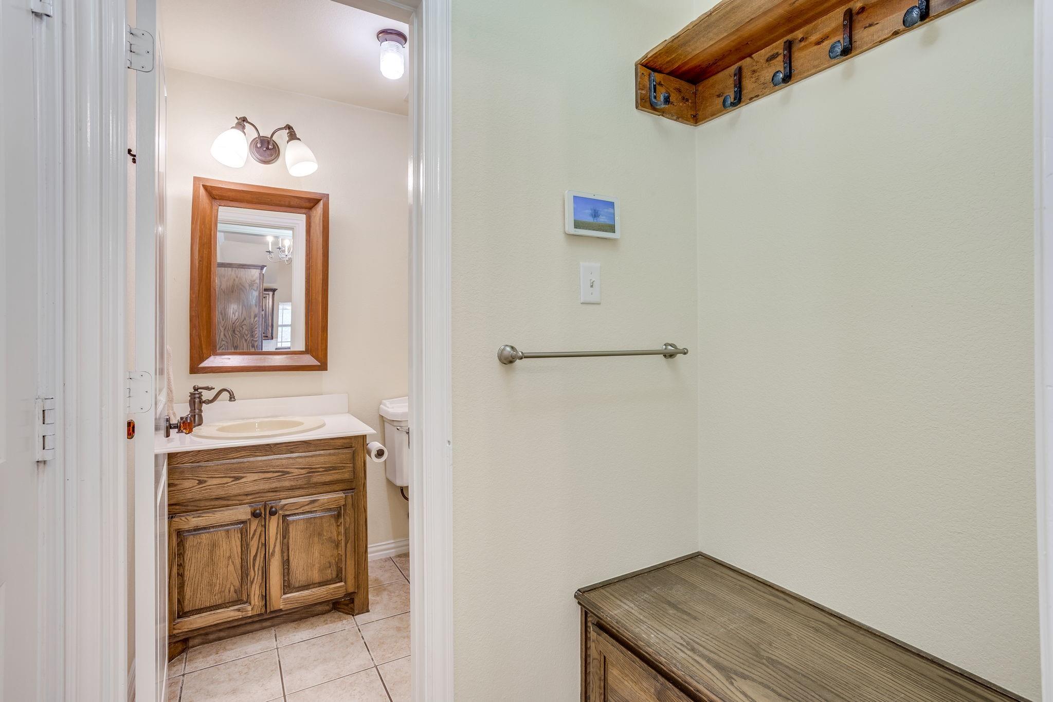 main property photo 14