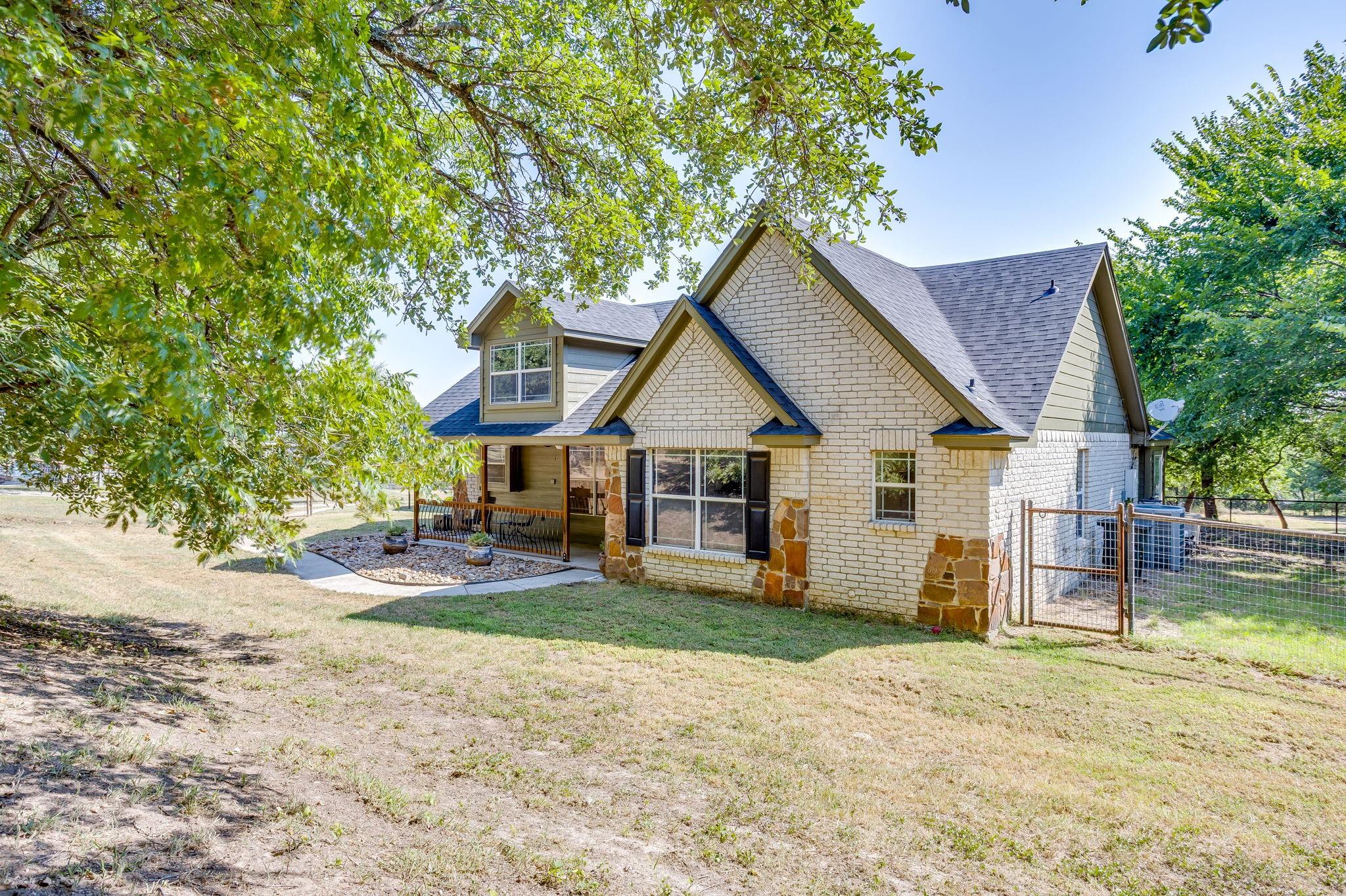 main property photo 33