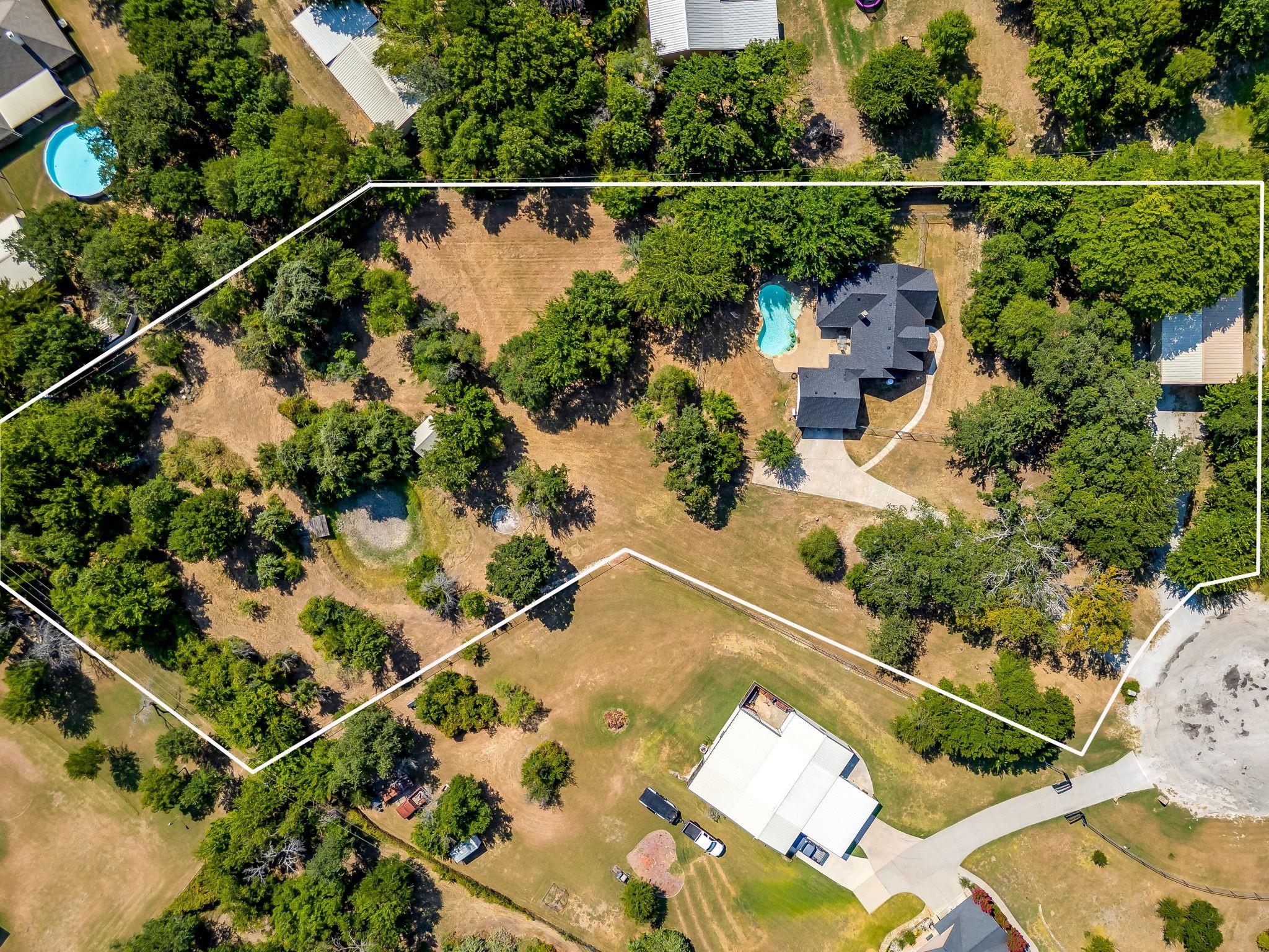 main property photo 37