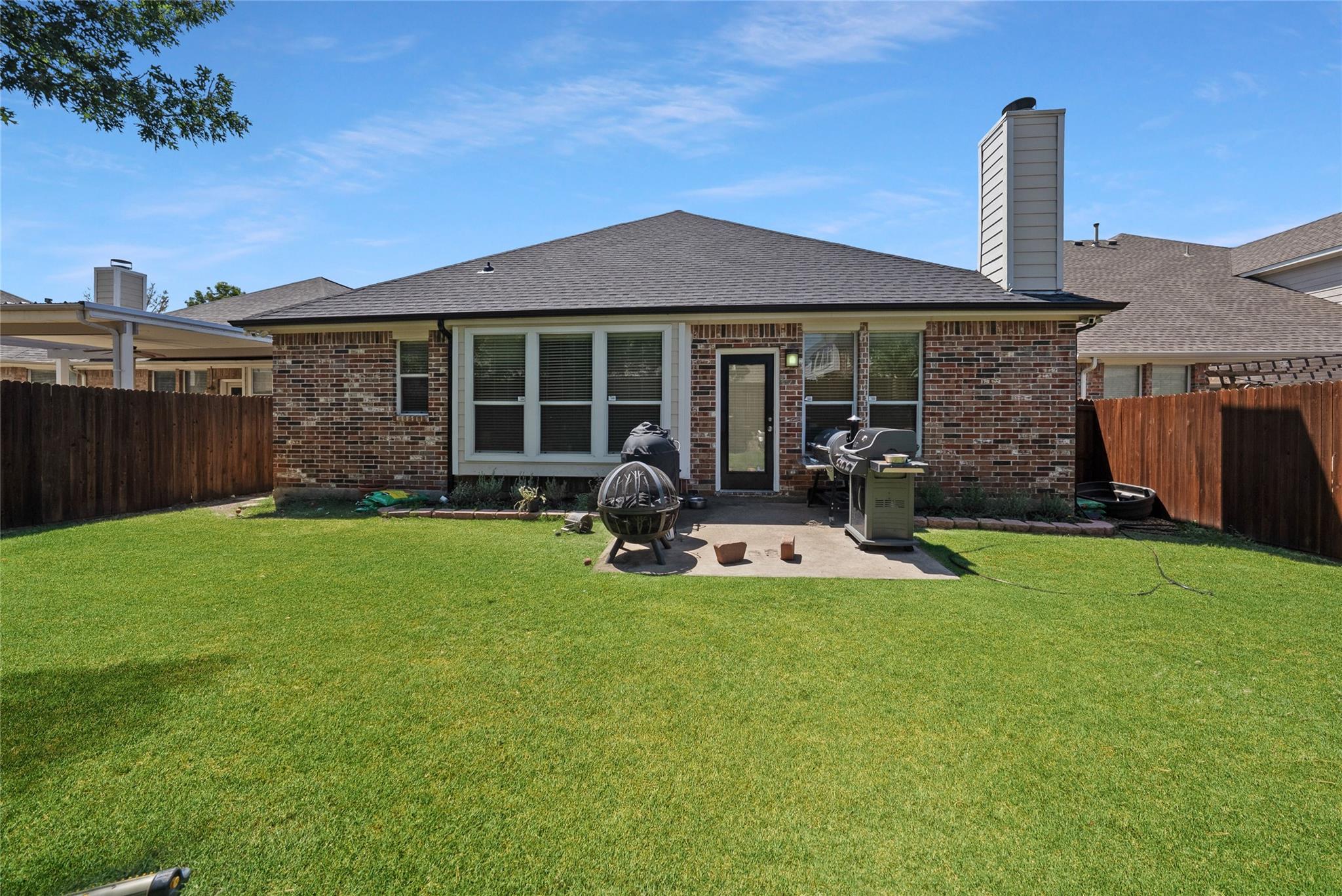 main property photo 18