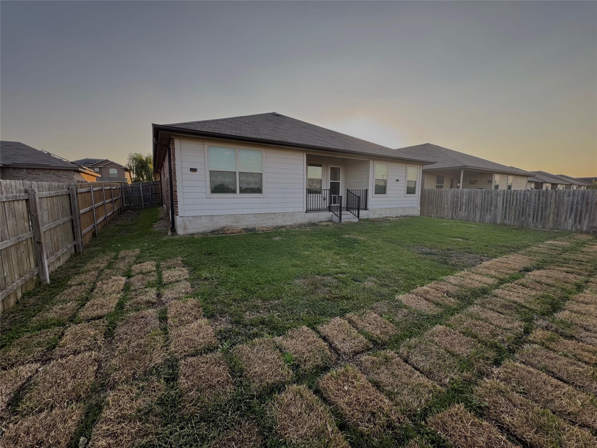 main property photo 13