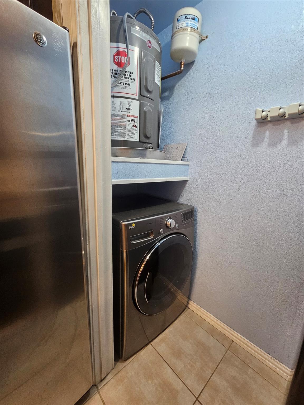 main property photo 11