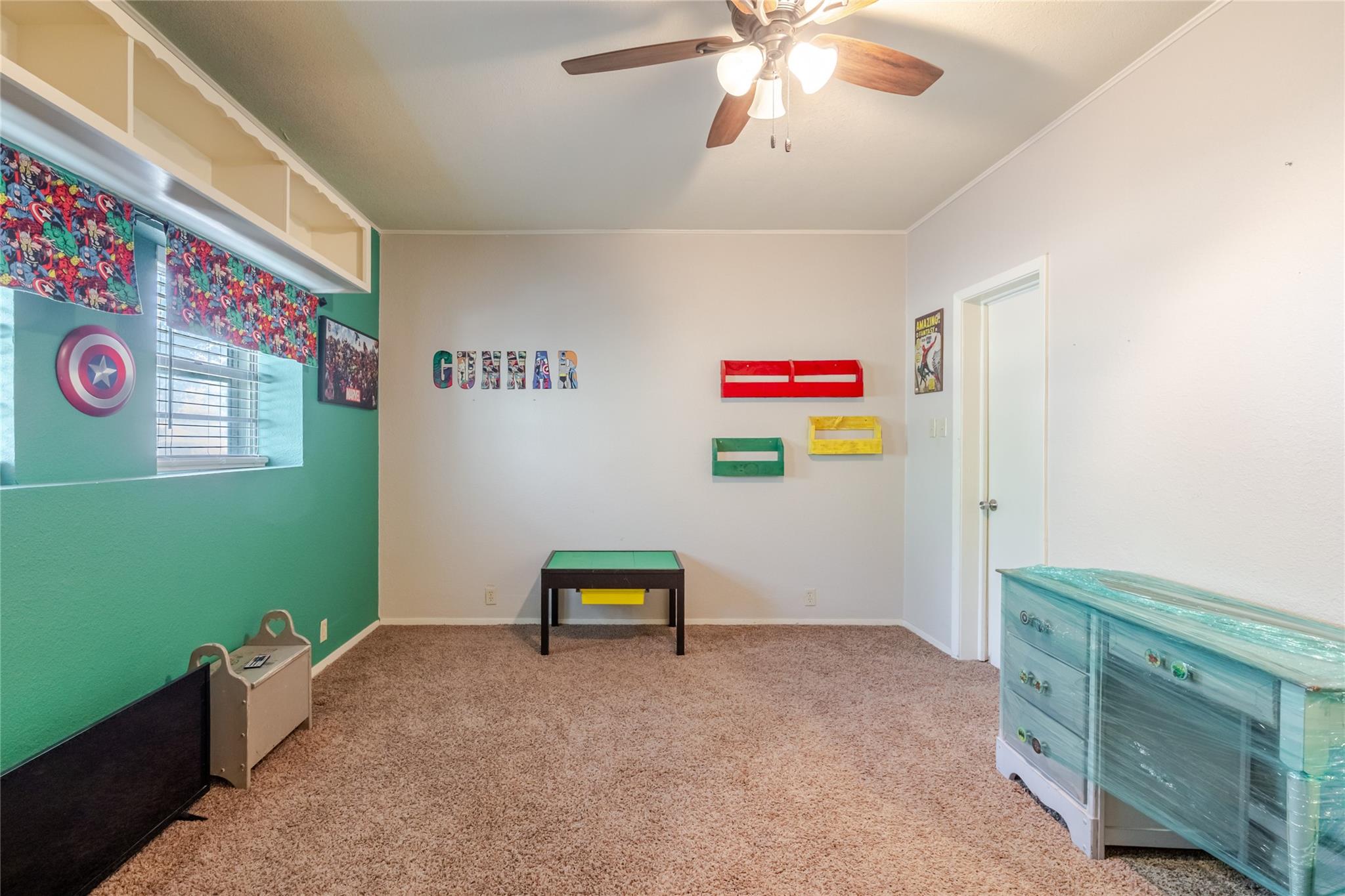 main property photo 25