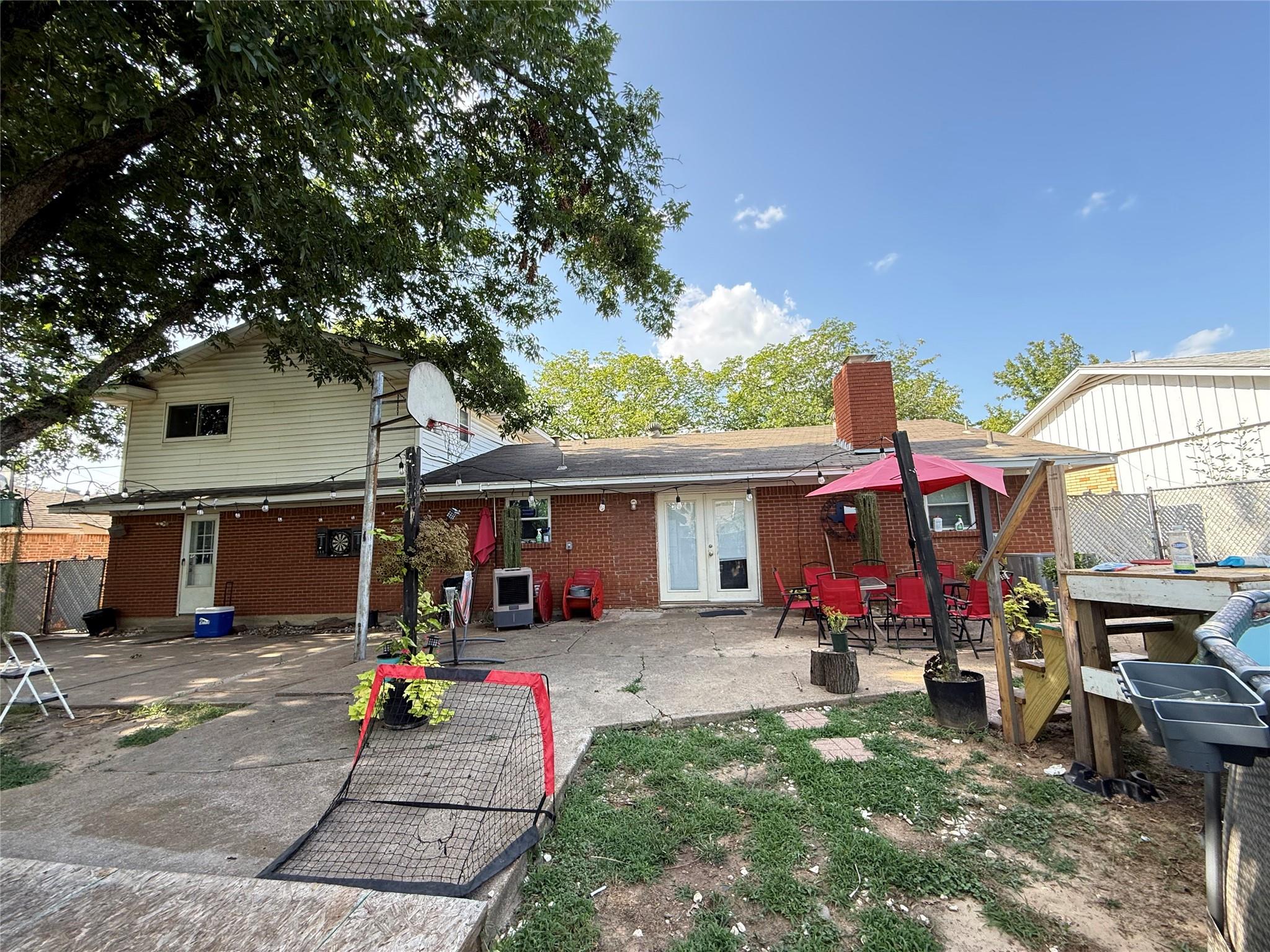 main property photo 9