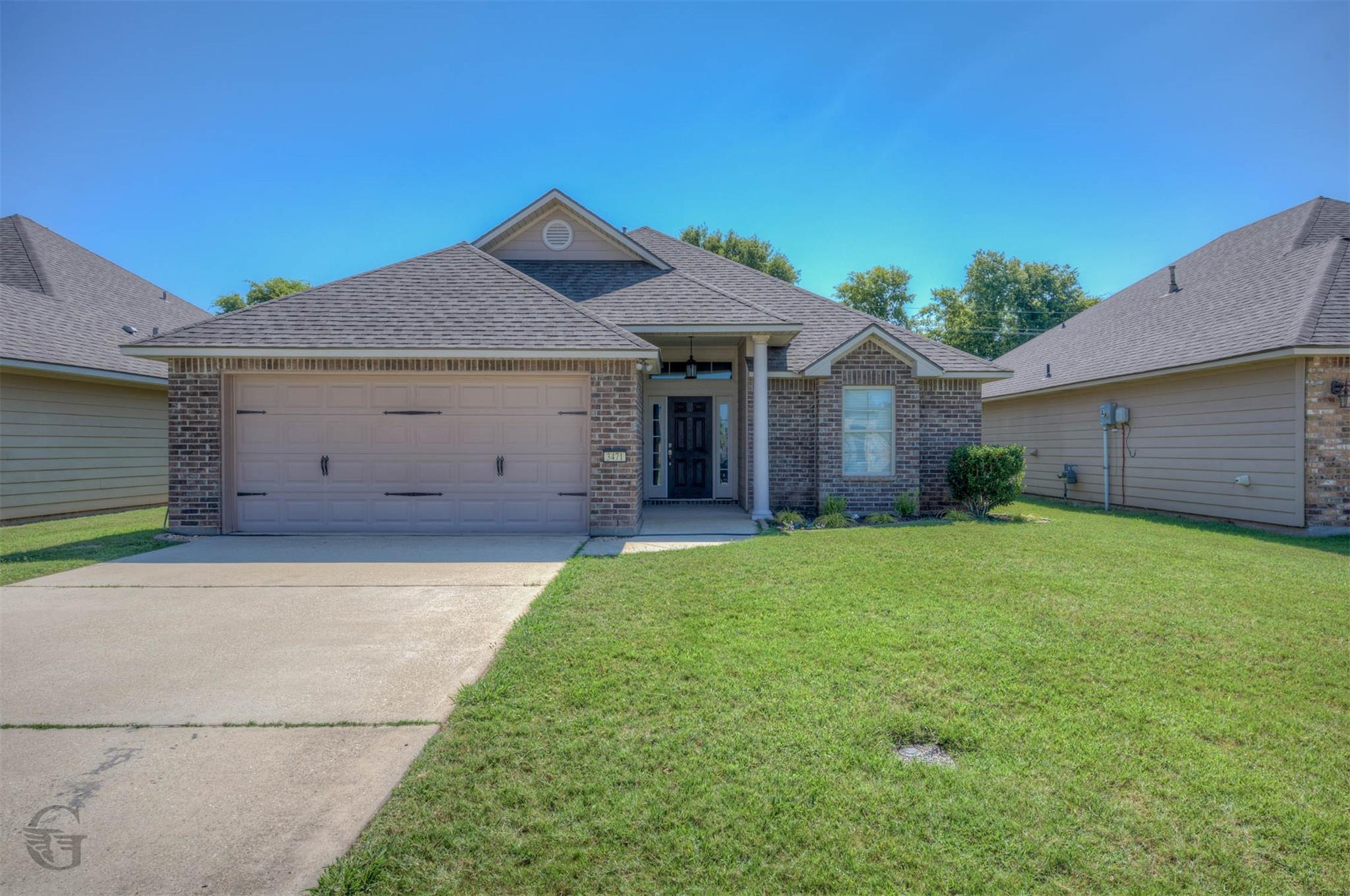 main property photo 0