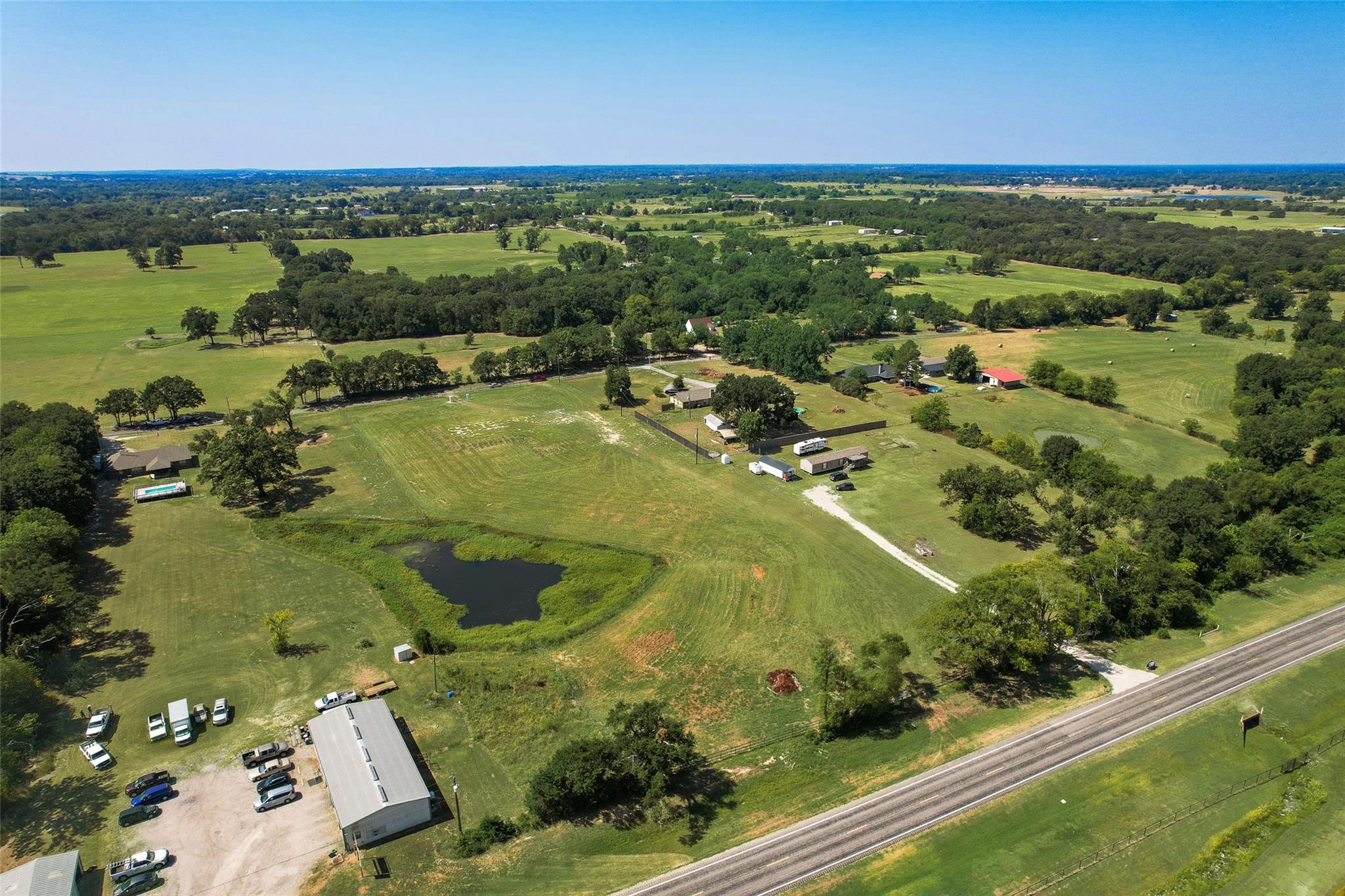 main property photo 8