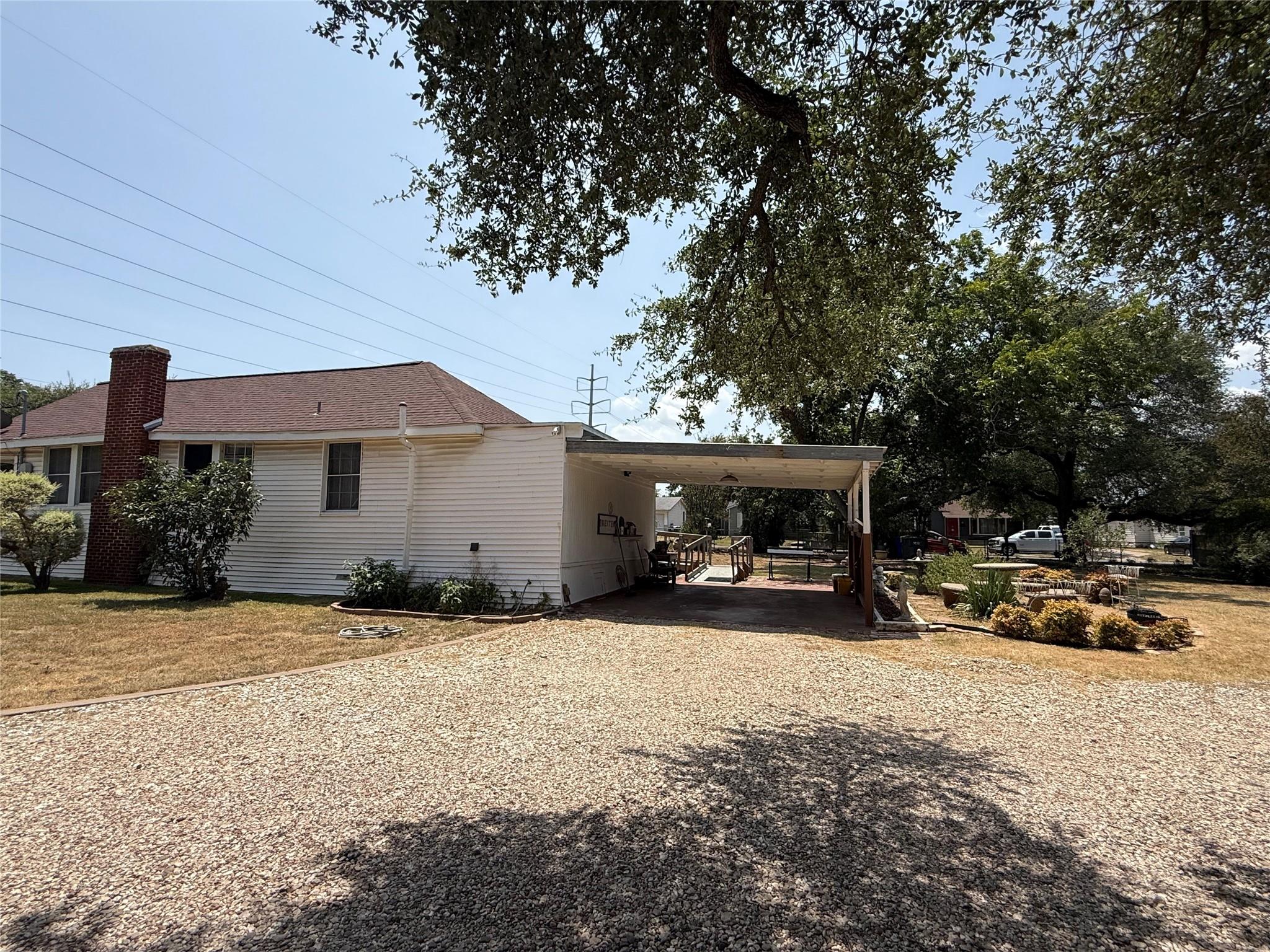 main property photo 8