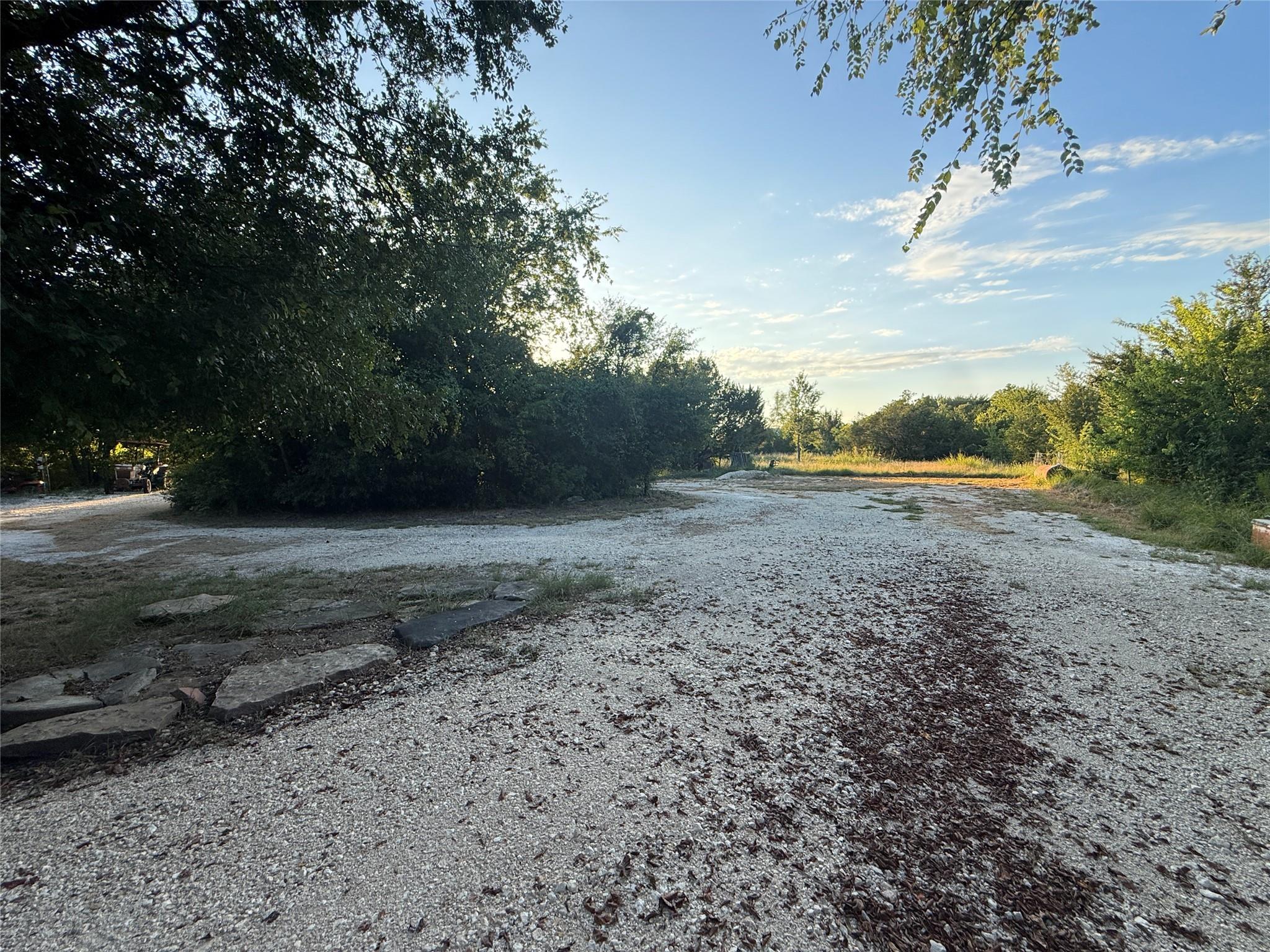 main property photo 24