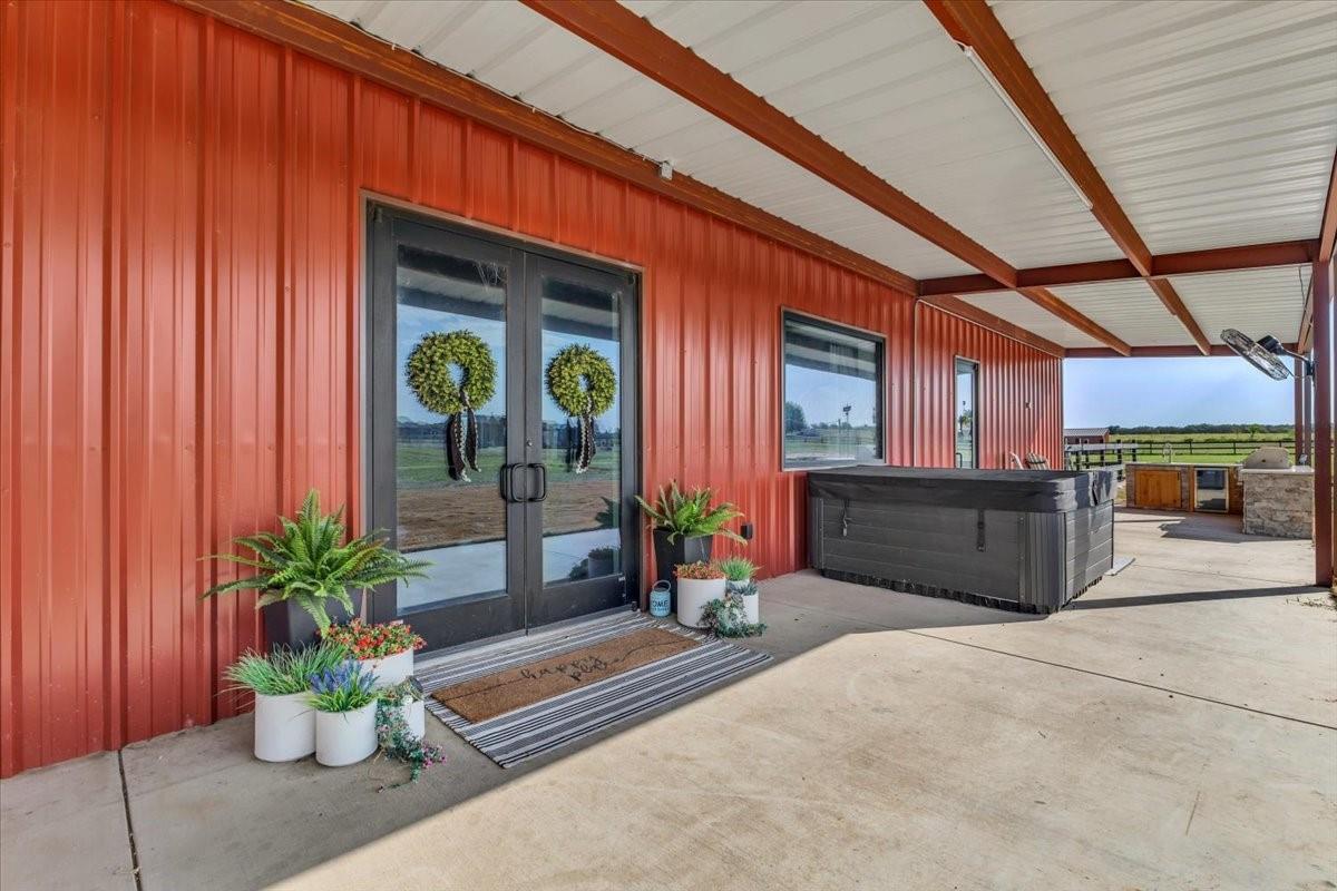 main property photo 5