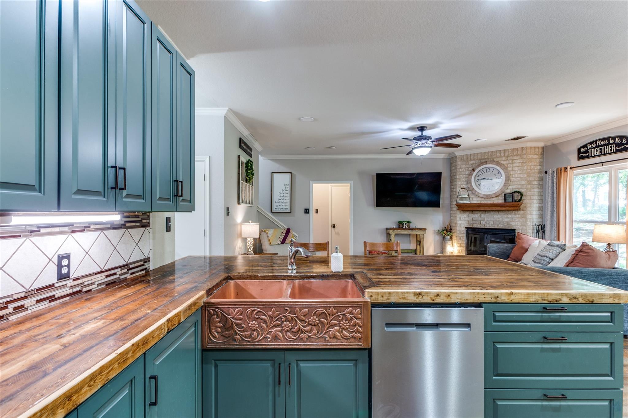 main property photo 10