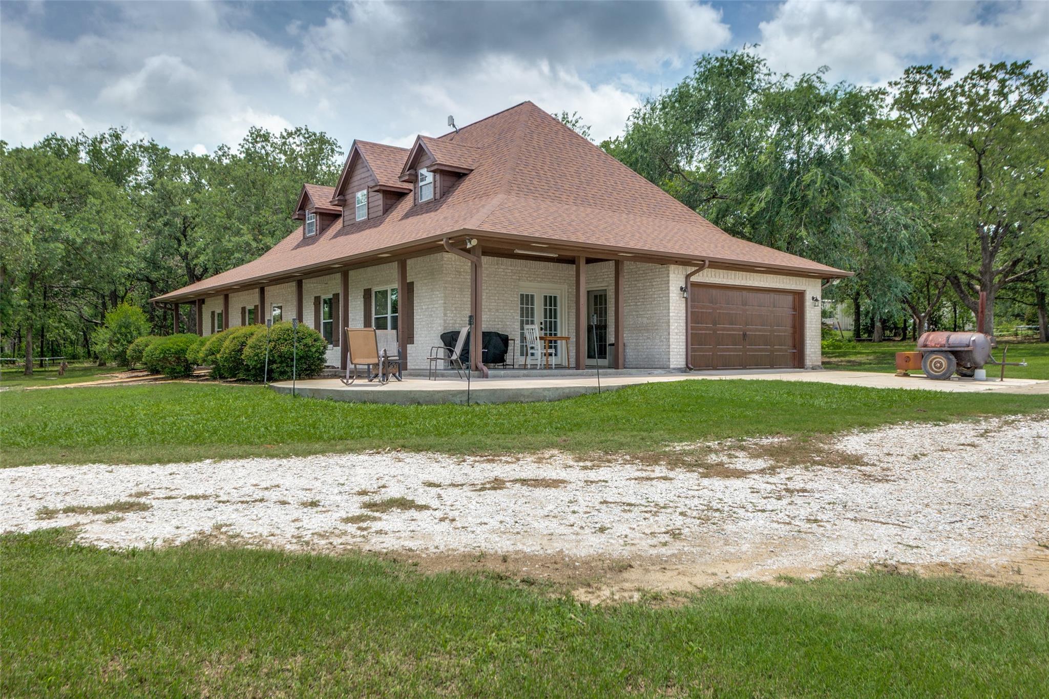 main property photo 26