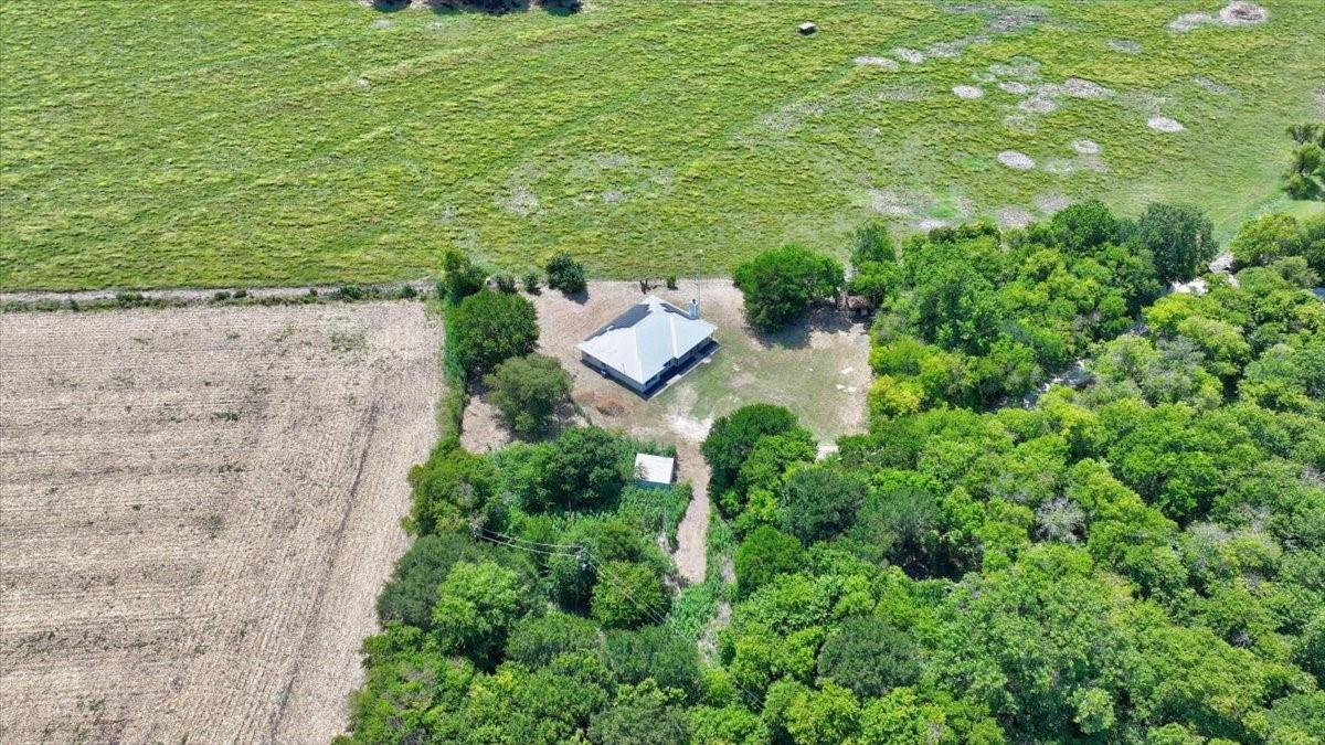 main property photo 36