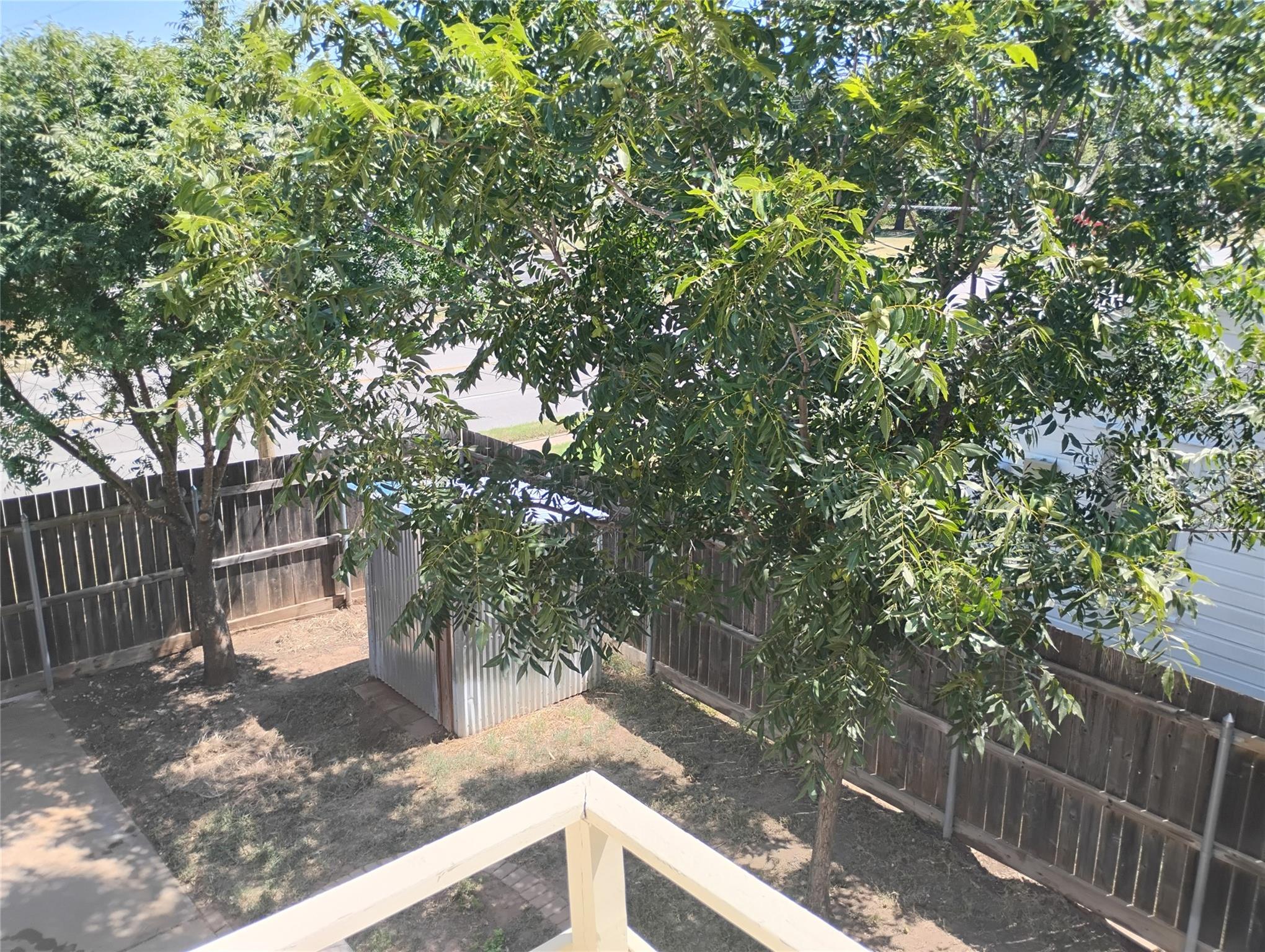 main property photo 20