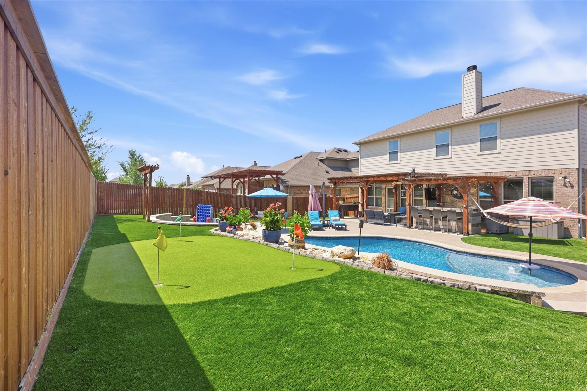 main property photo 25