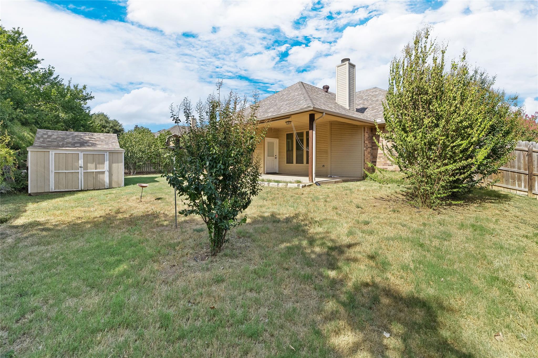 main property photo 32