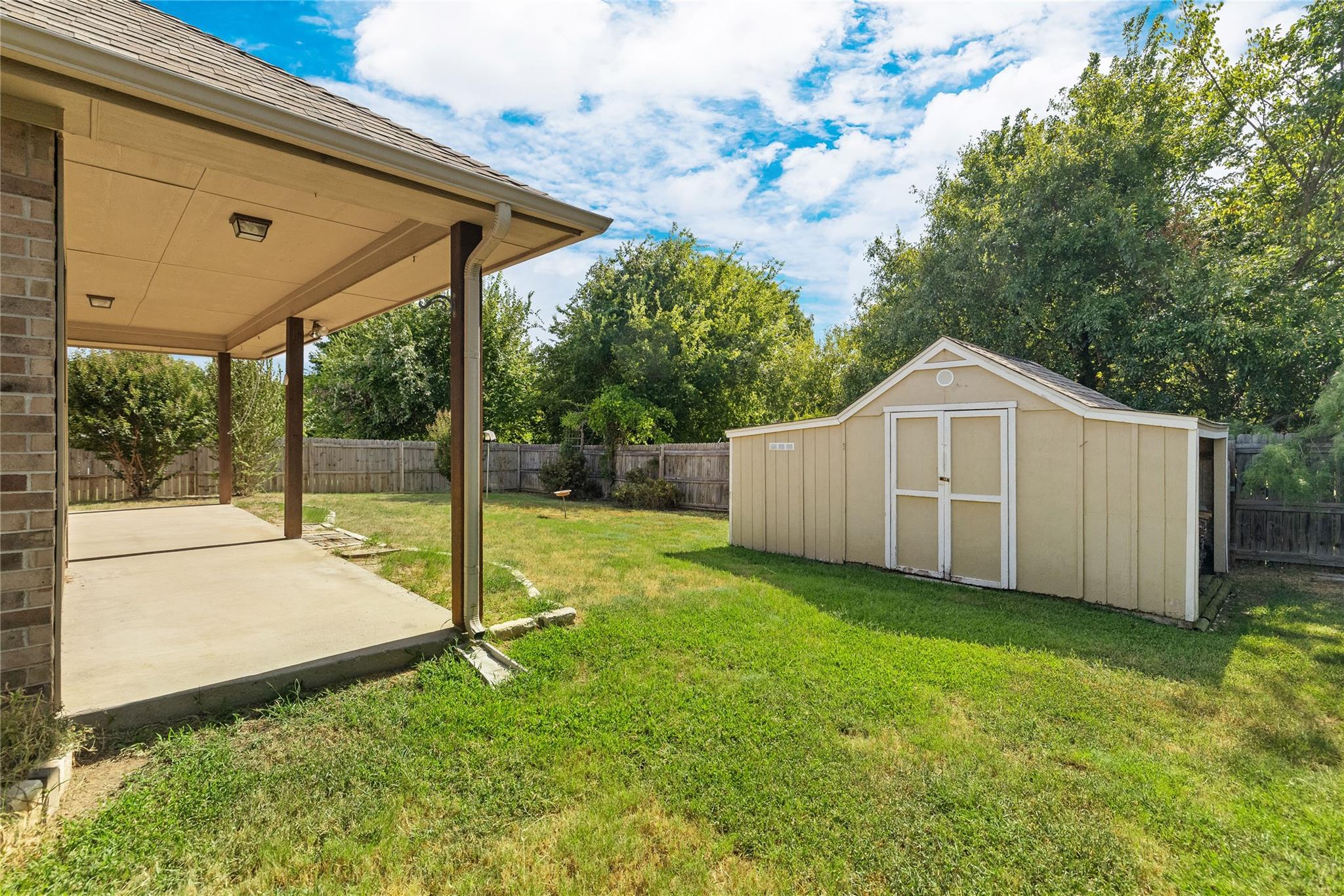 main property photo 36