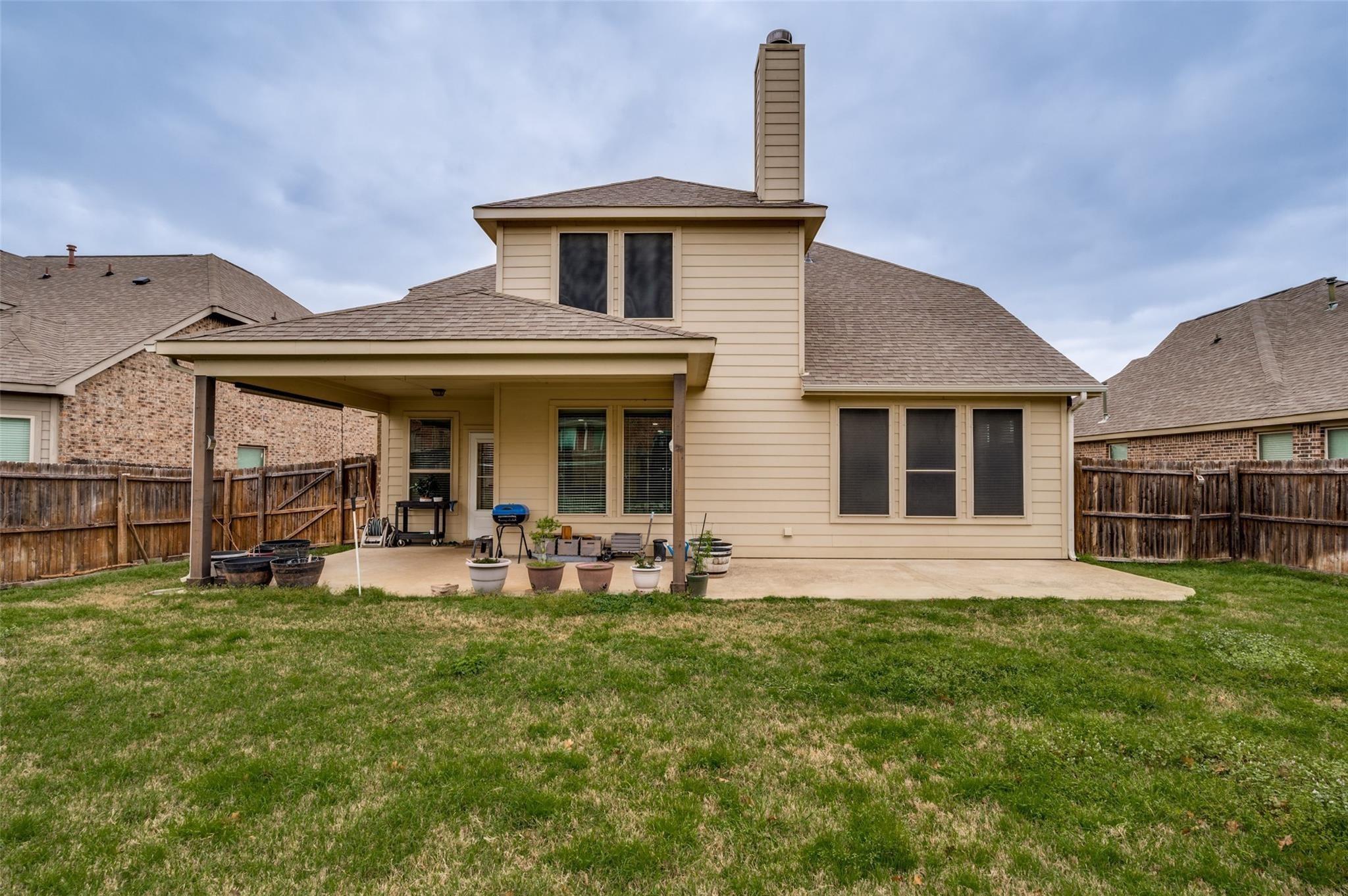 main property photo 9