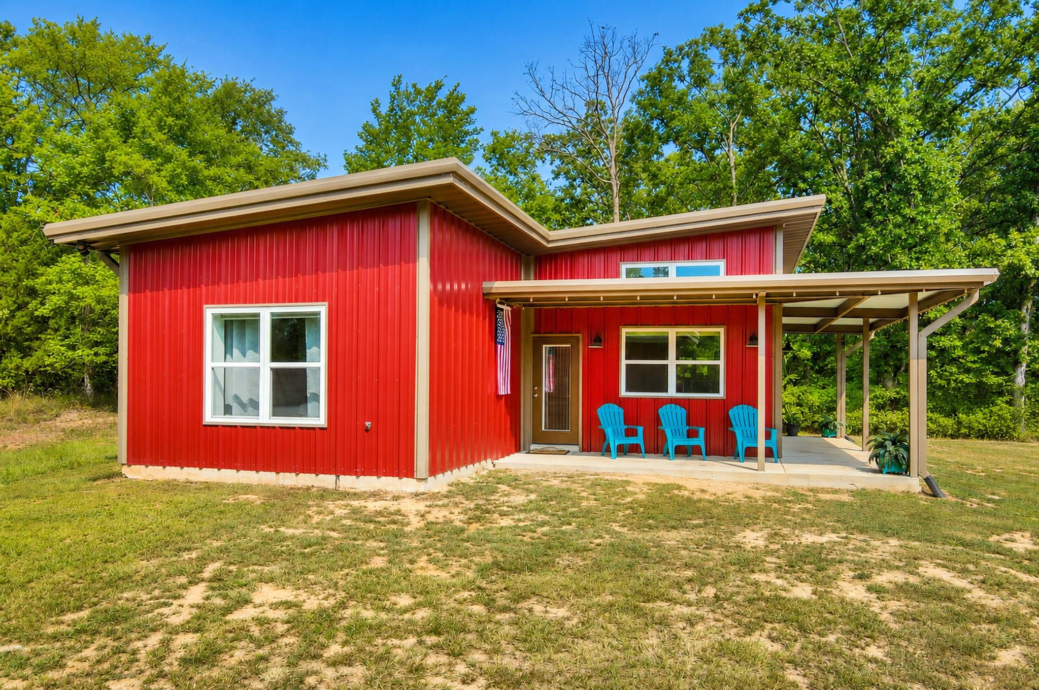 main property photo 4