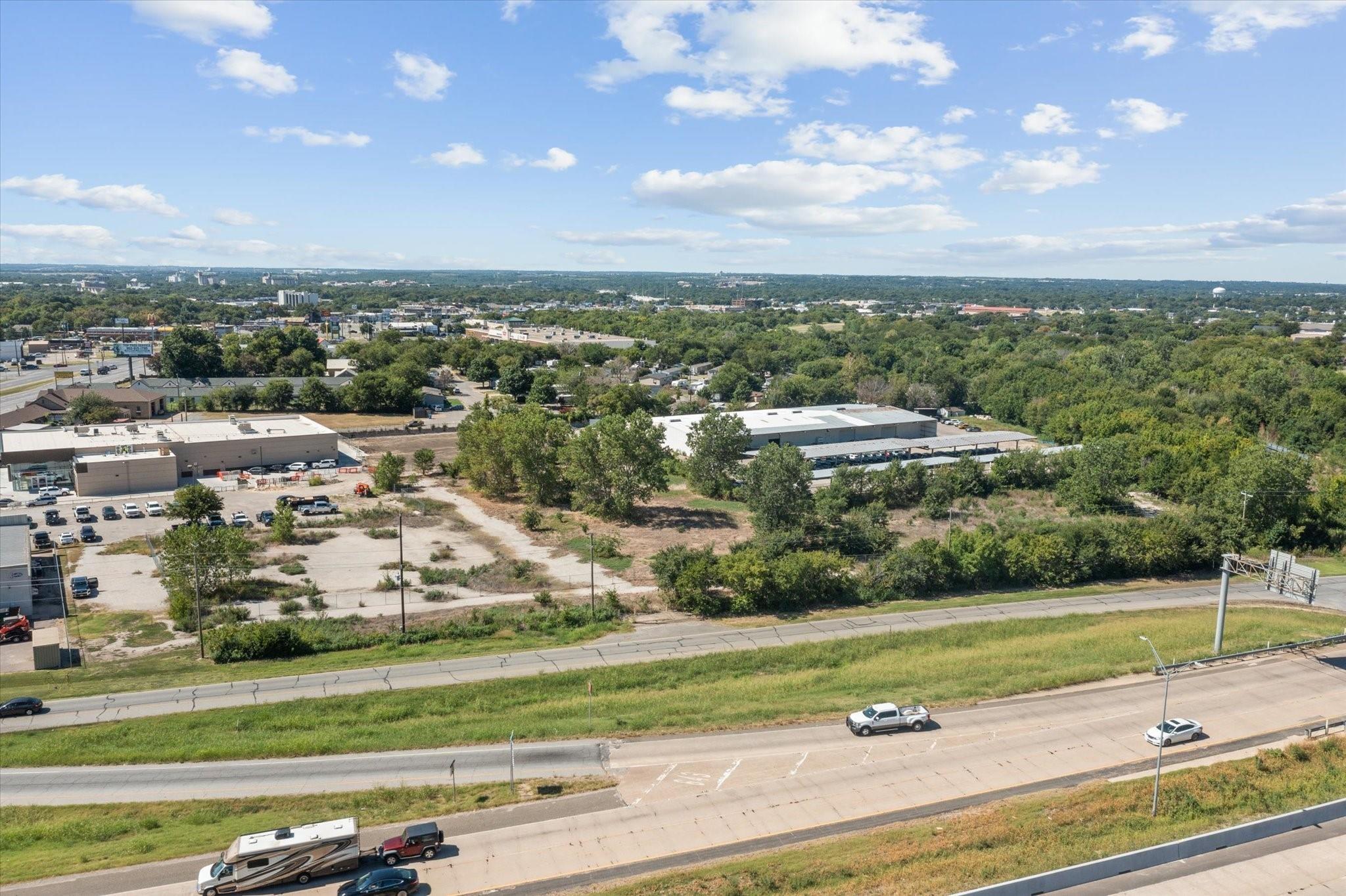 main property photo 12