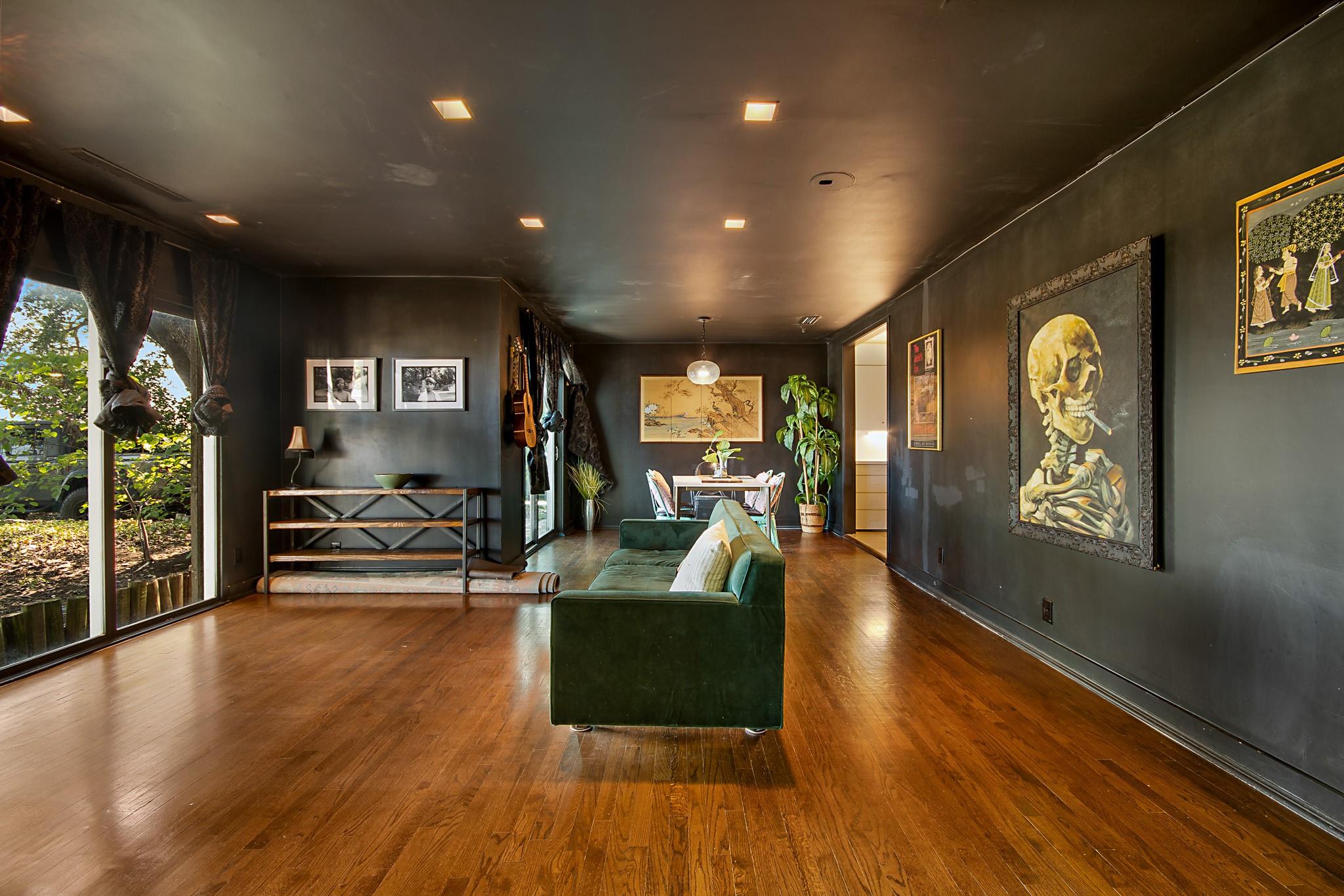 main property photo 8