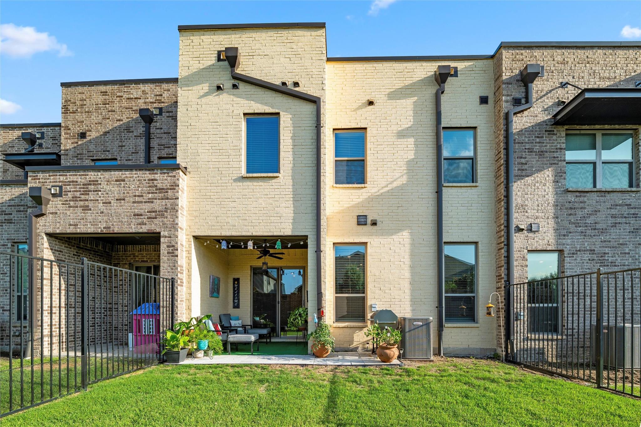 main property photo 26