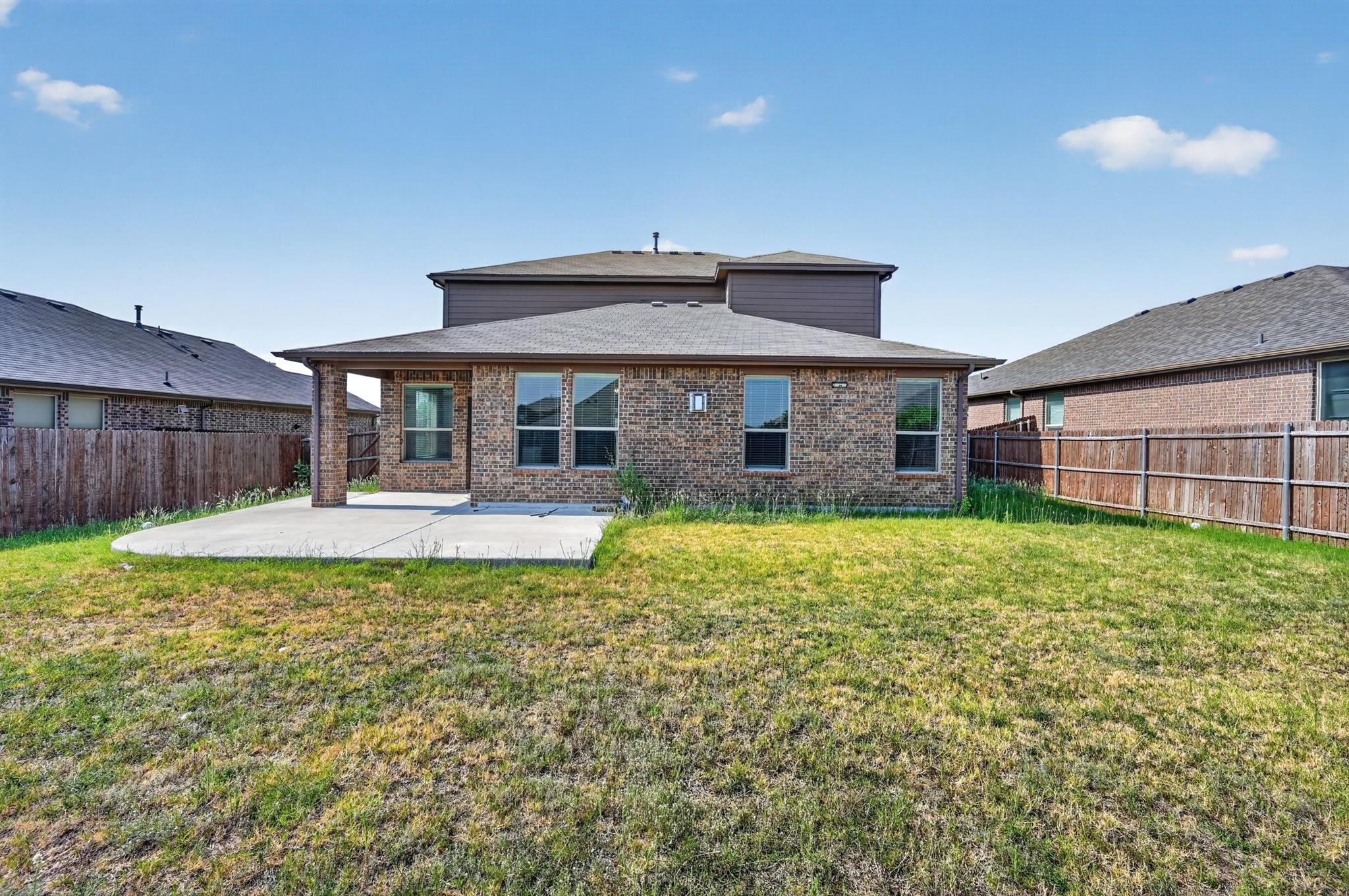 main property photo 14