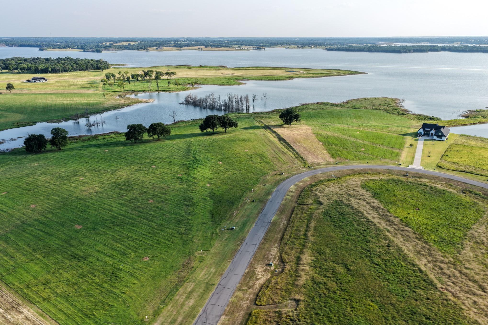 main property photo 20