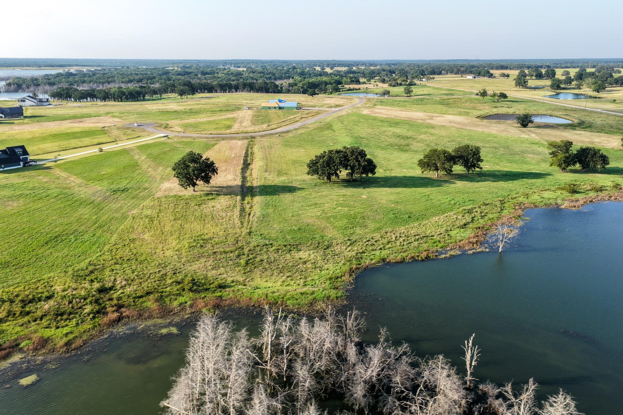main property photo 24