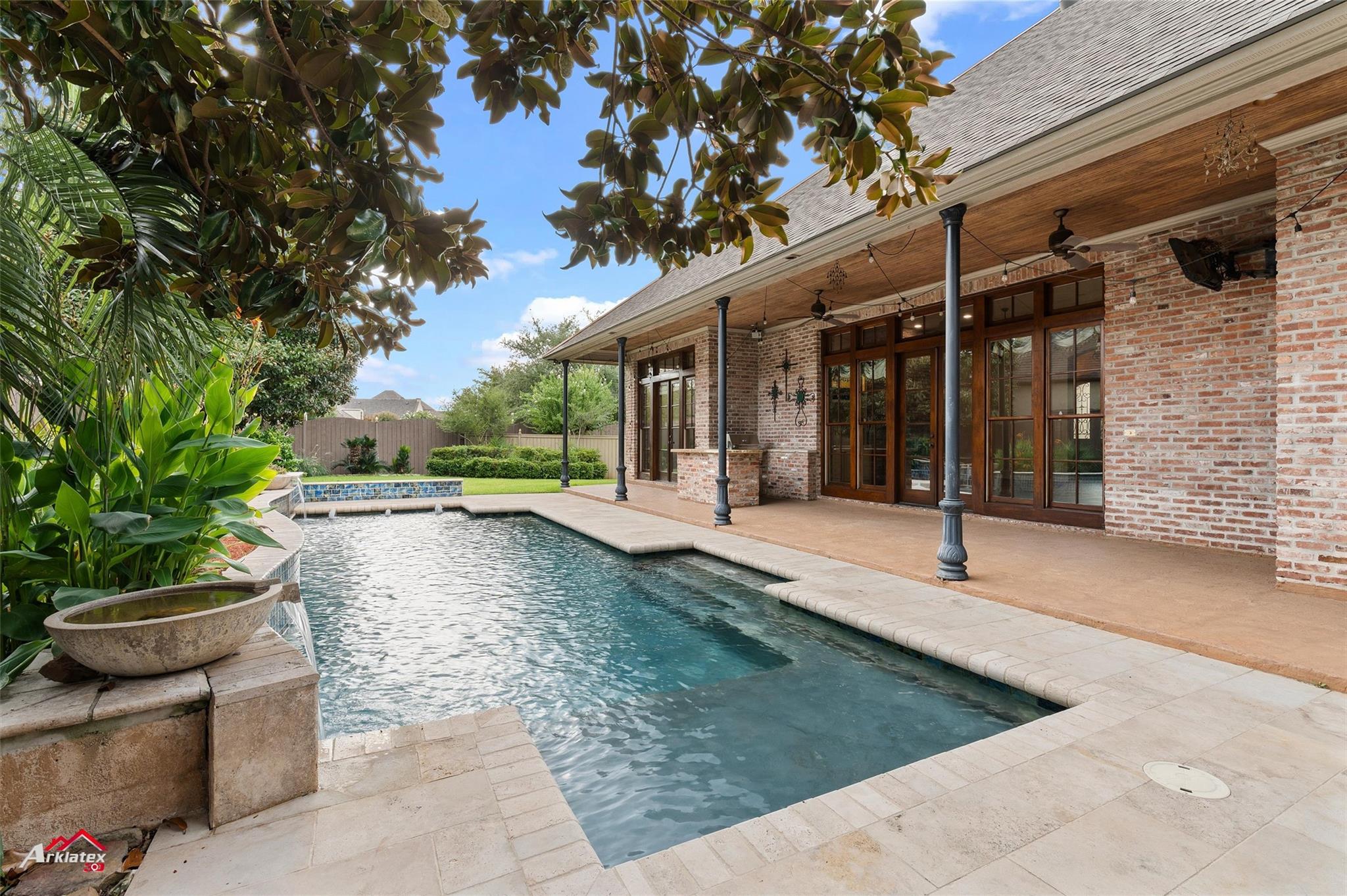 main property photo 26