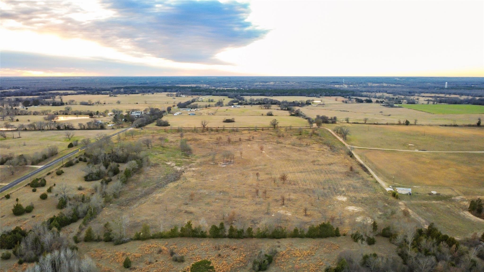 main property photo 27