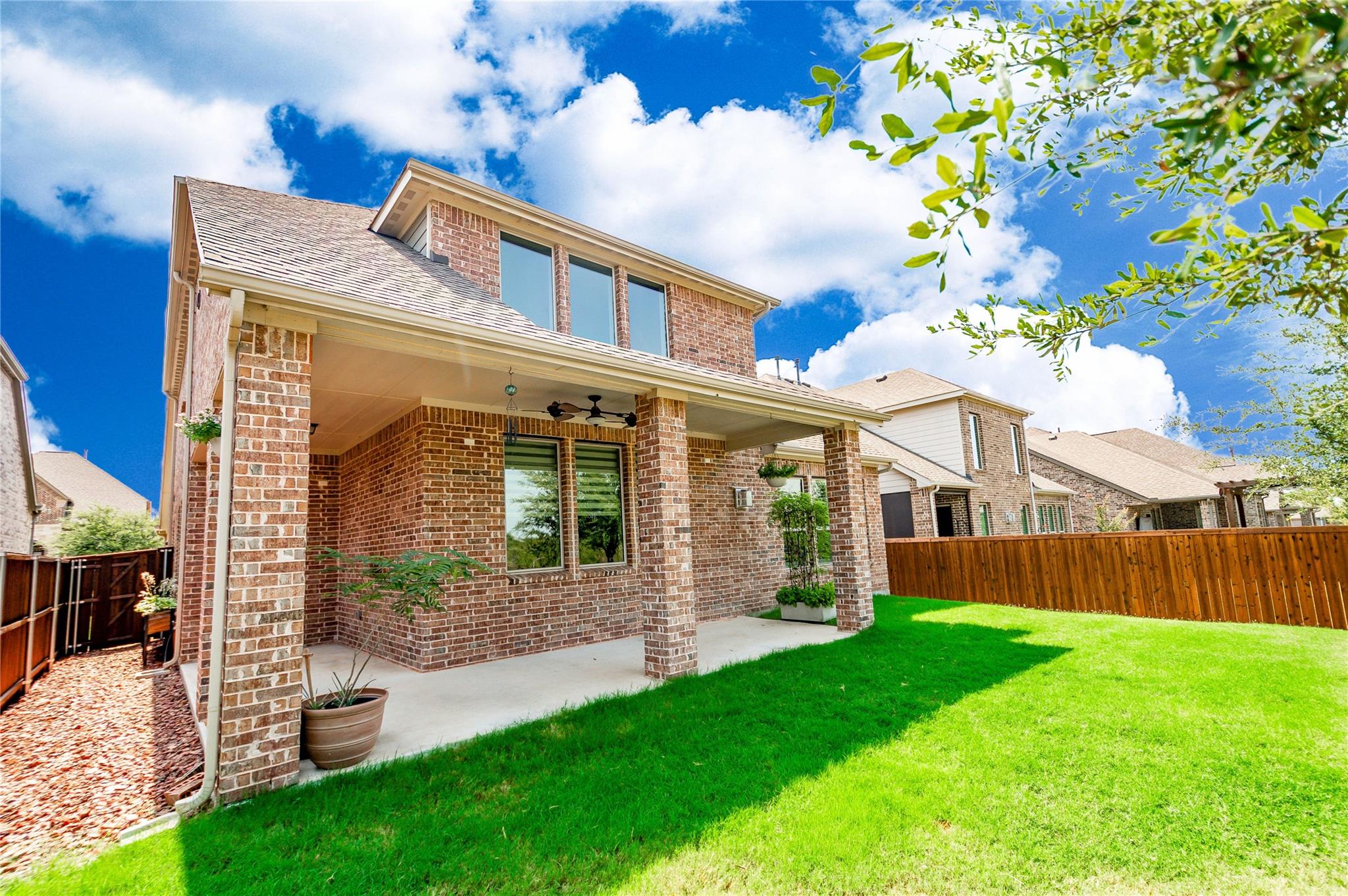 main property photo 30