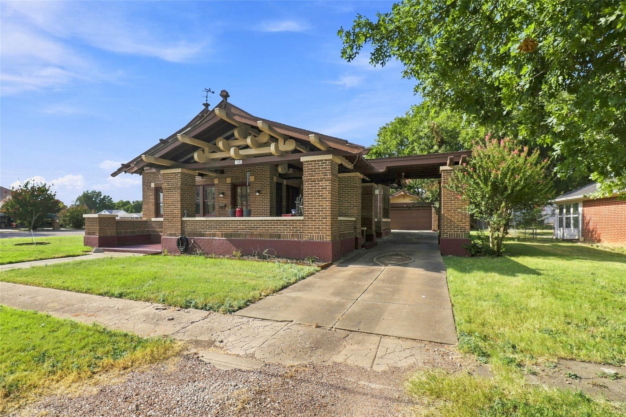 main property photo 5