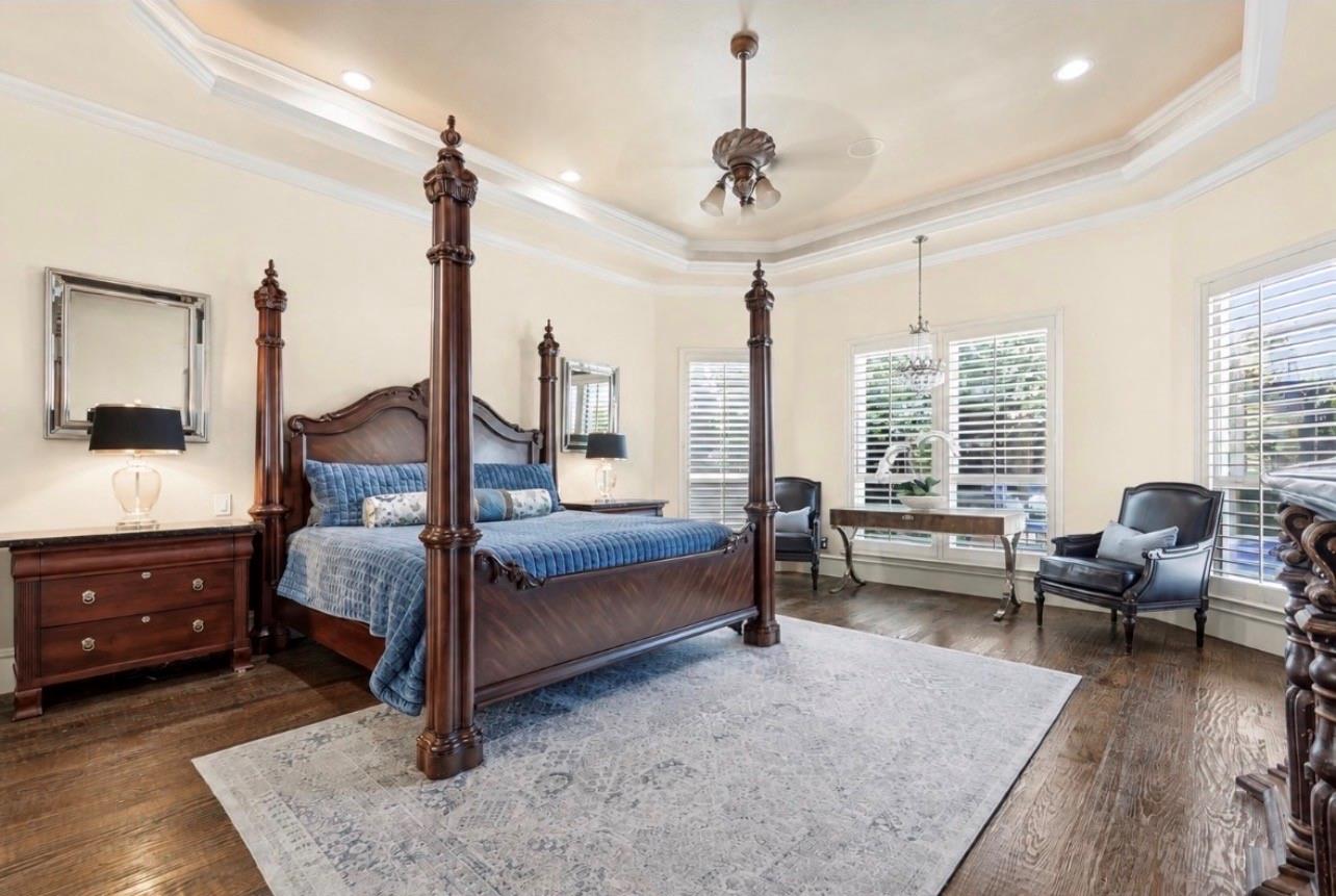 main property photo 18