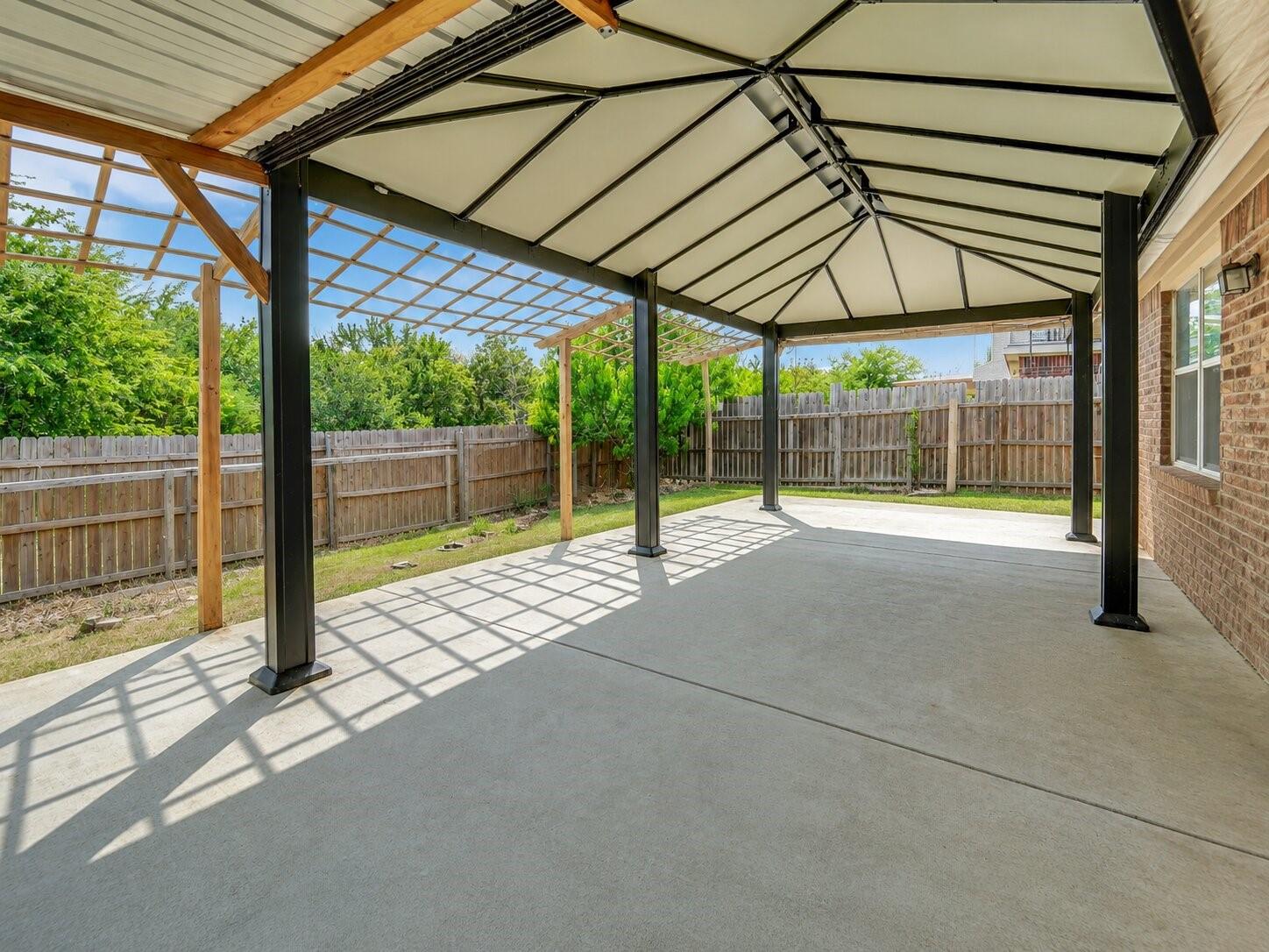 main property photo 20