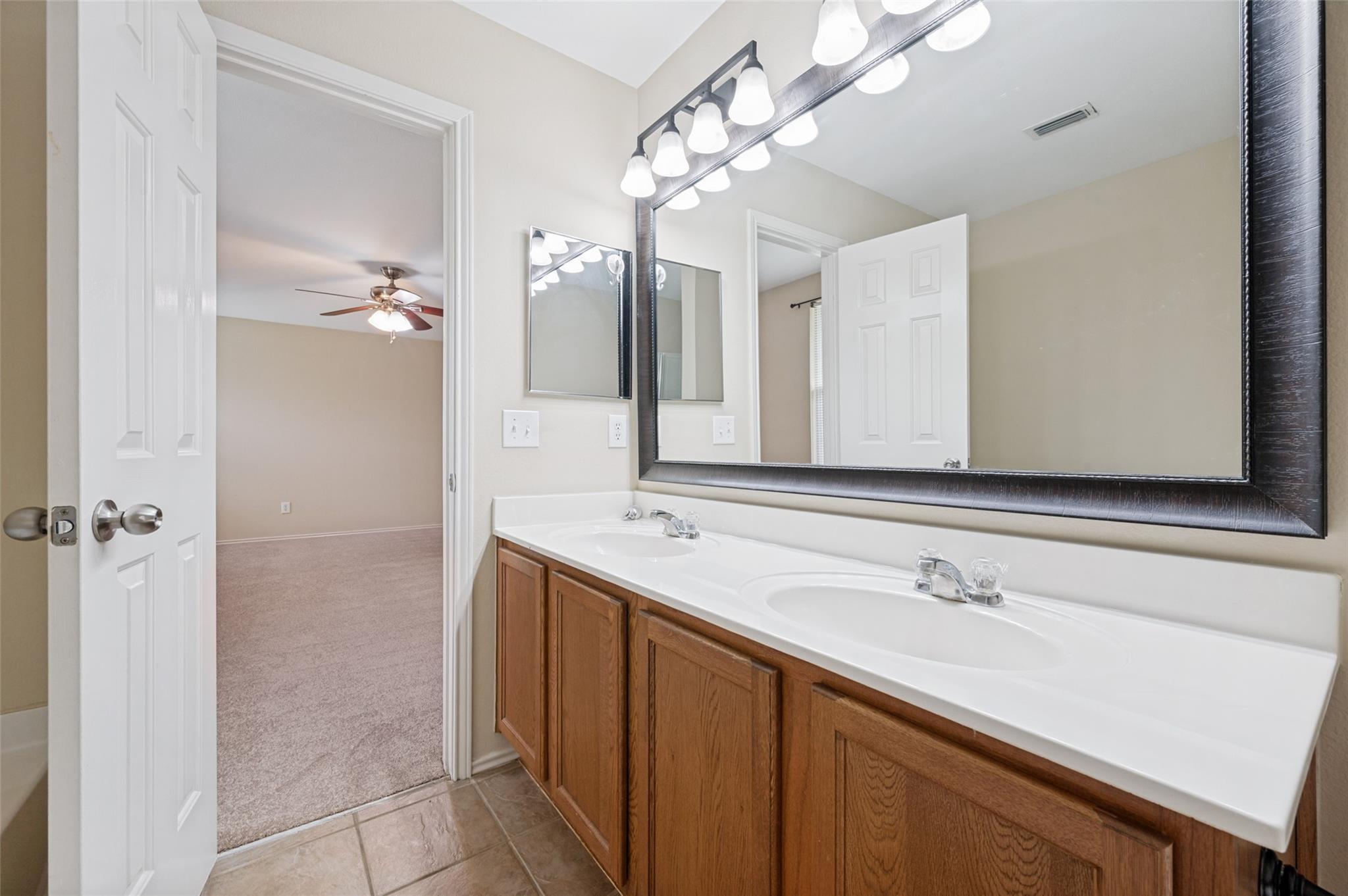 property viewer photo 17