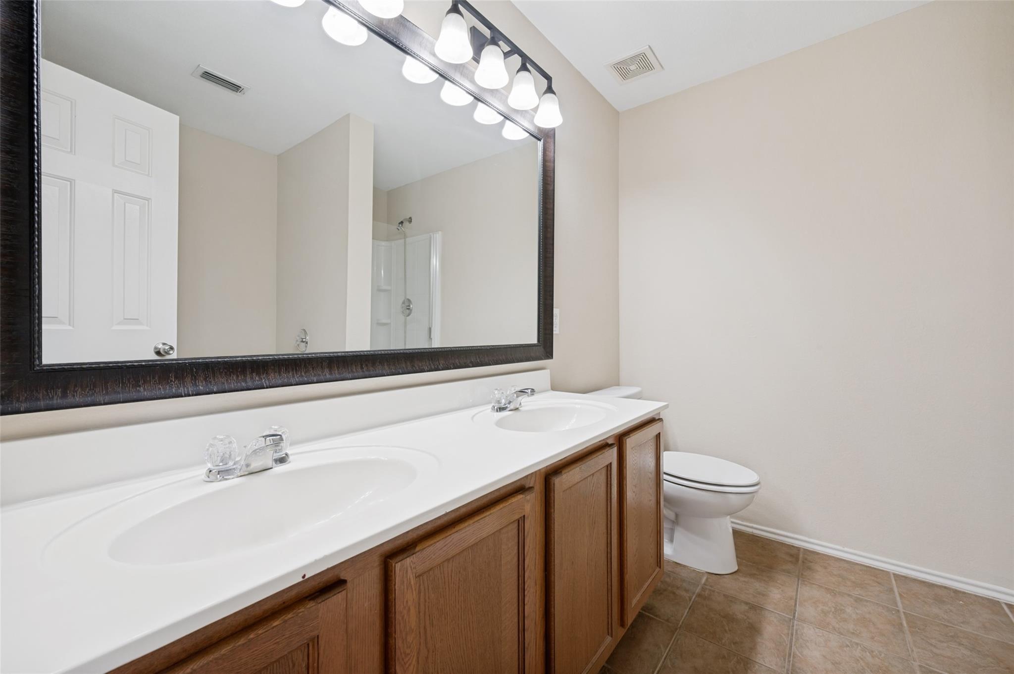 property viewer photo 18
